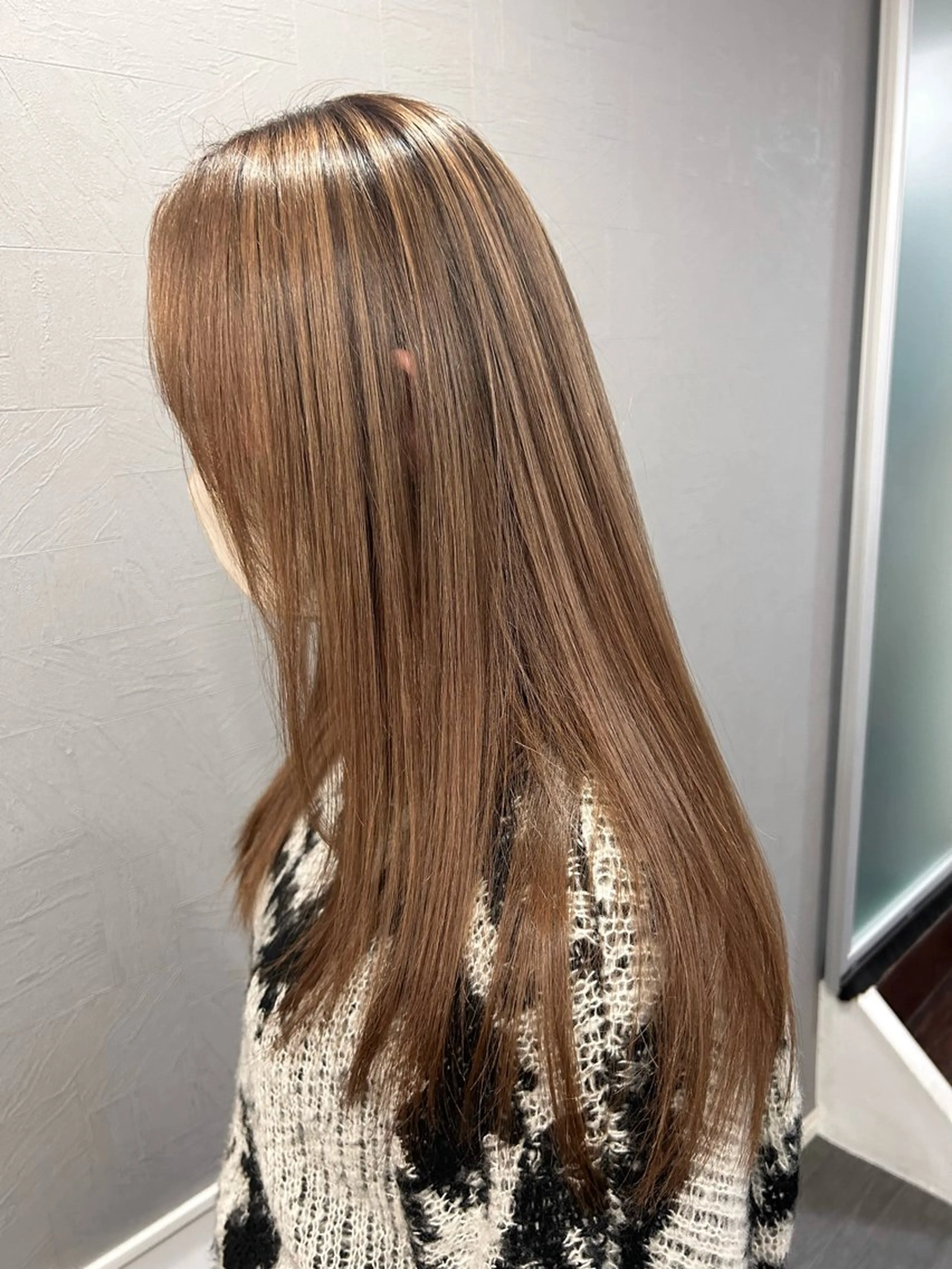 ロング カット ヘアカラー トリートメント RAYGLOW  by HEADLIGHT ひたちなか店所属・シンプルなデザイン/ 後藤健吾のヘアスタイル