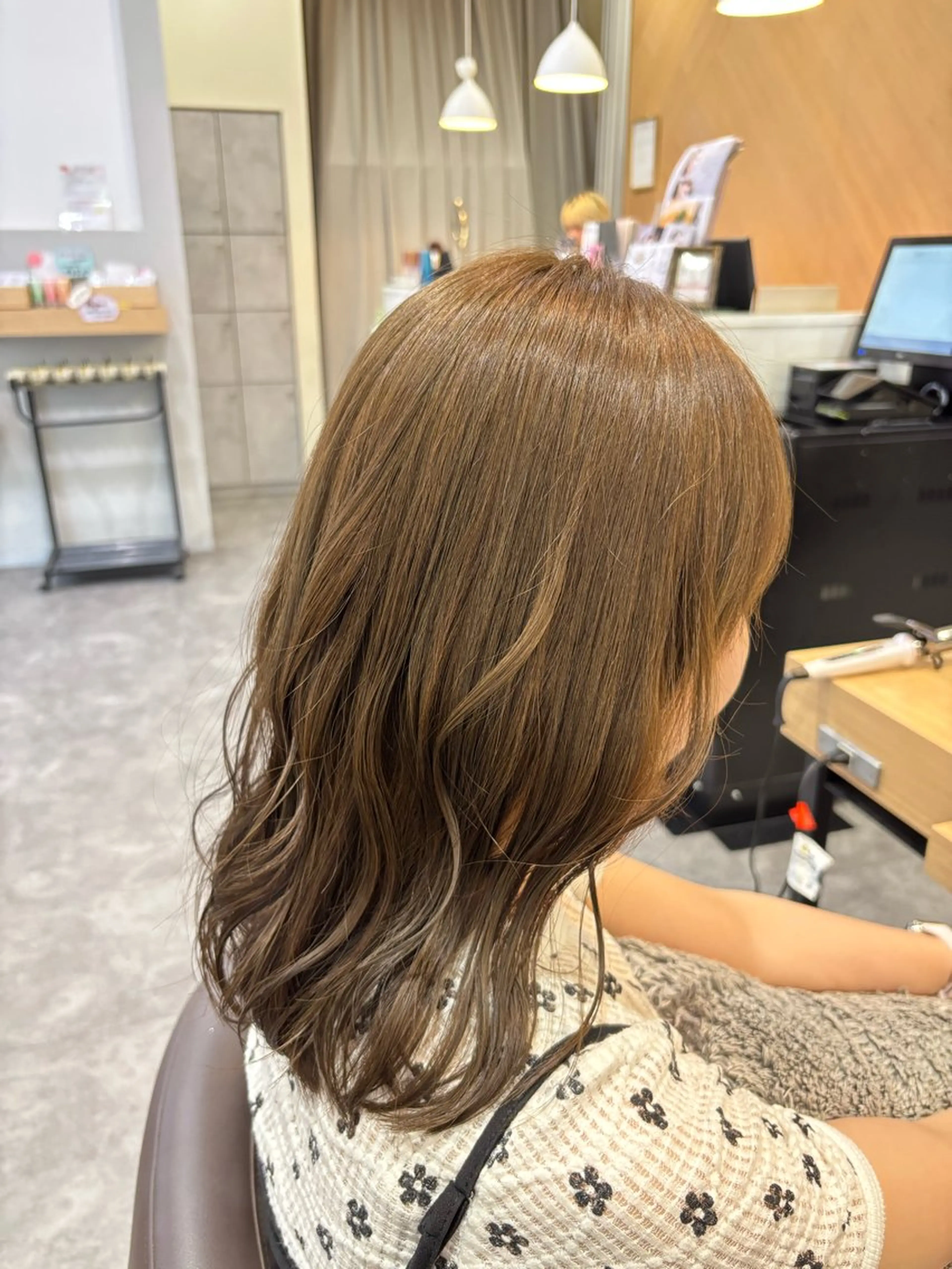 セミロング ヘアカラー 本厚木/カラー 🪻yuu🪻のヘアスタイル