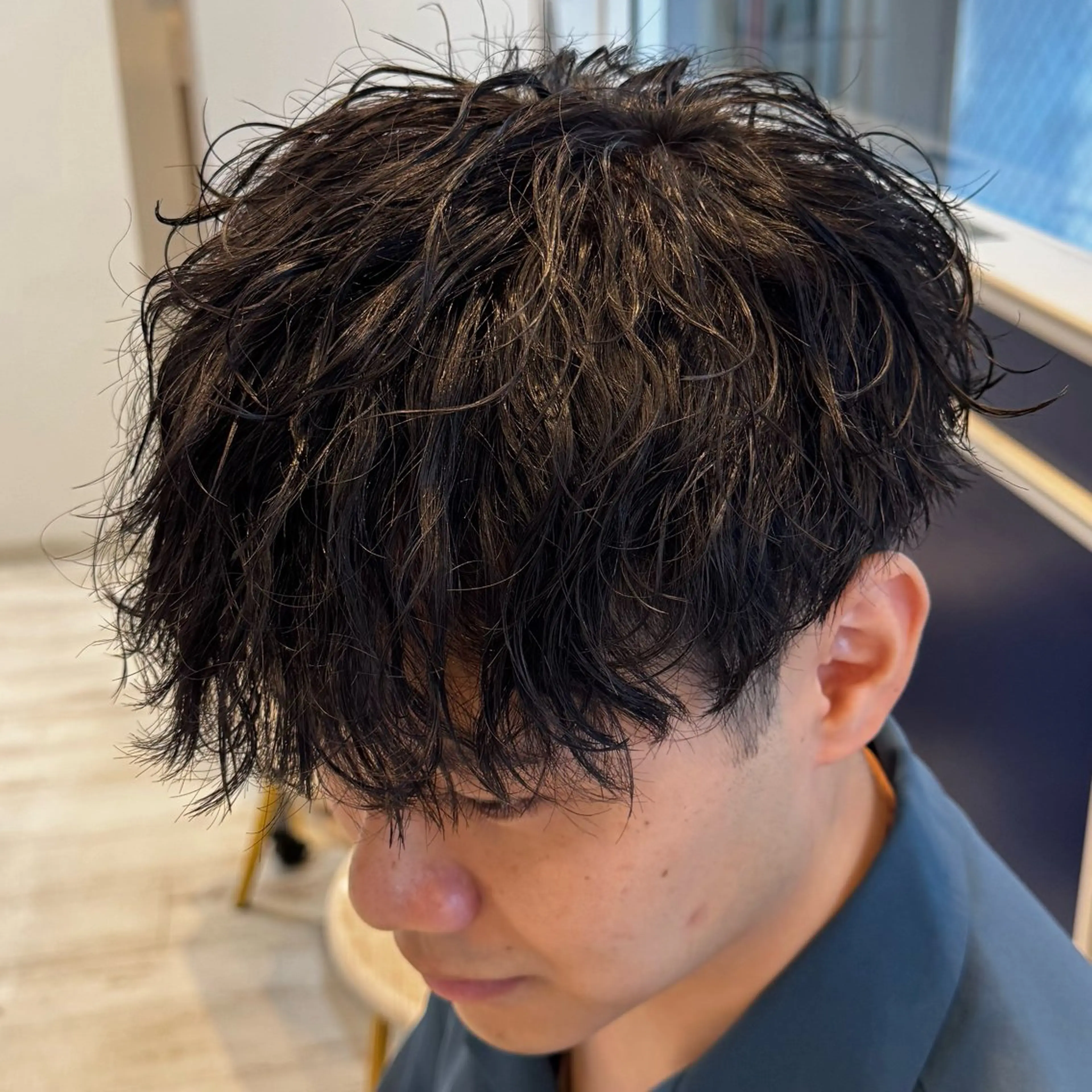 ショート パーマ メンズ メンズパーマ 波巻きパーマ カット 吉田 新平のヘアスタイル