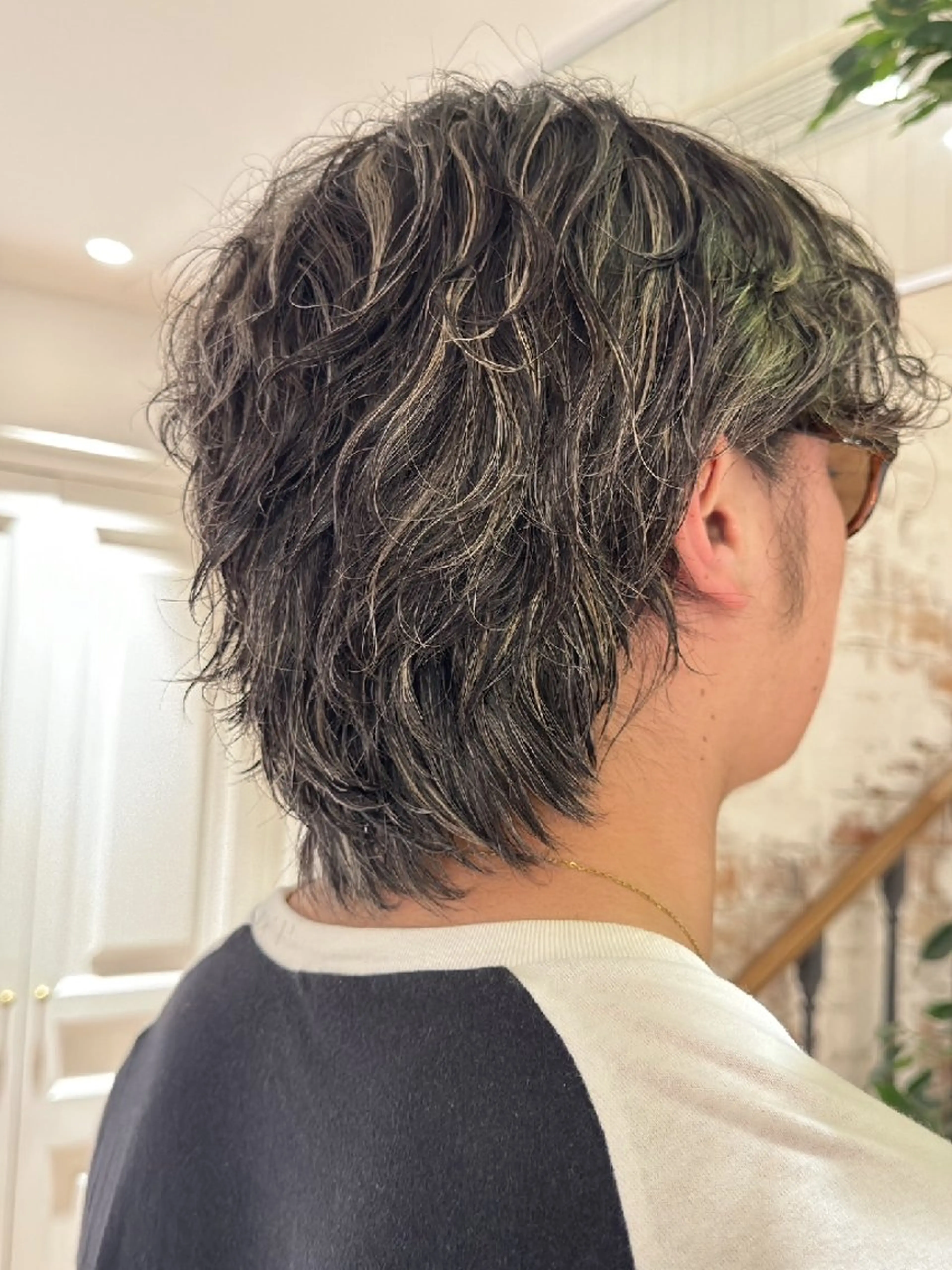メンズ ショート カラー メンズハイライト ハイライトカラー ハイライト WARREN・TRICOMI NEW YORK 表参道店所属・浅比 惇平のヘアスタイル