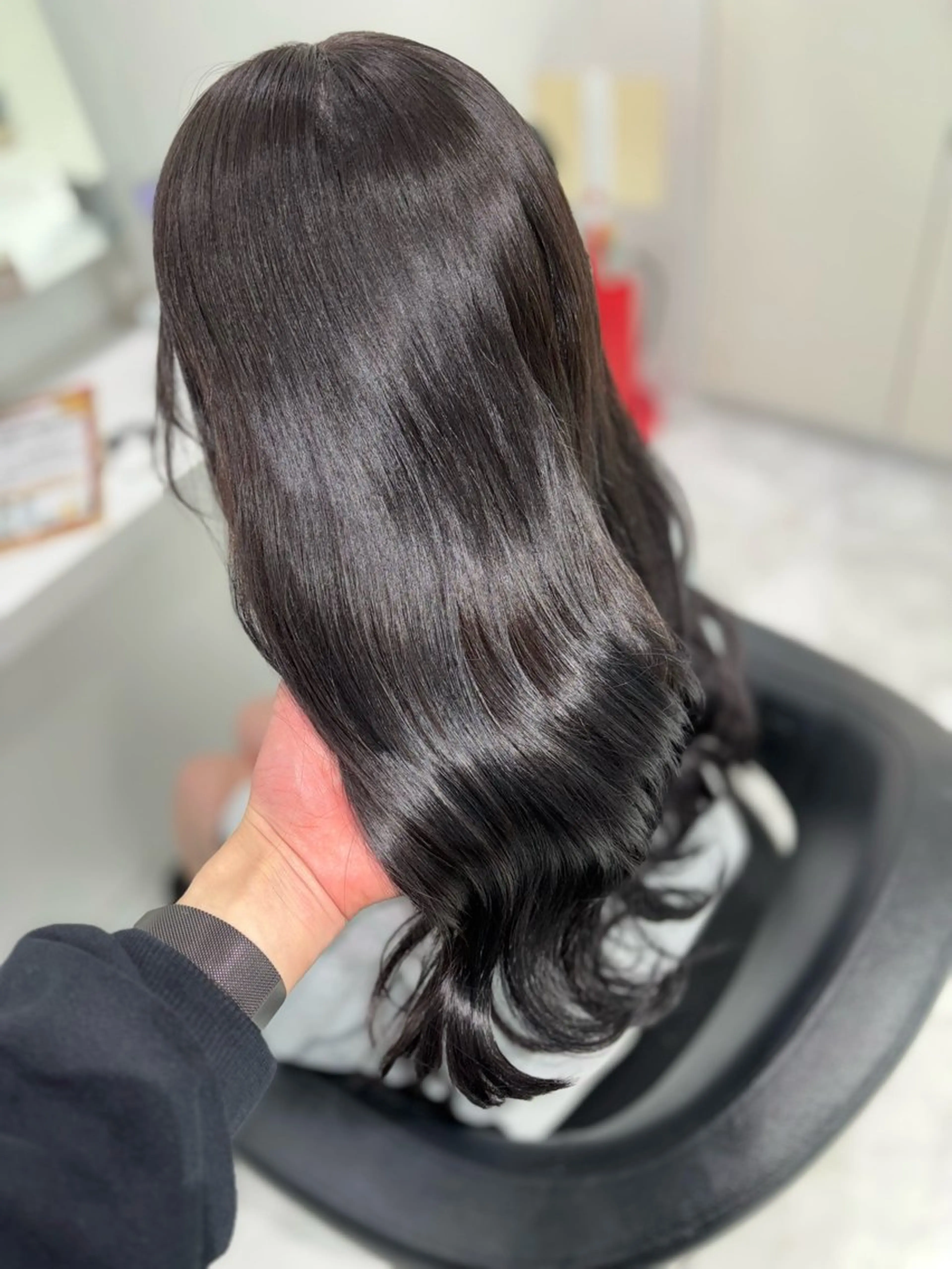 ロング カラー ヘアカラー トリートメント ヘッドスパ ヘアセット 🤍透明感カラー ×縮毛矯正🤍ゆうのヘアスタイル