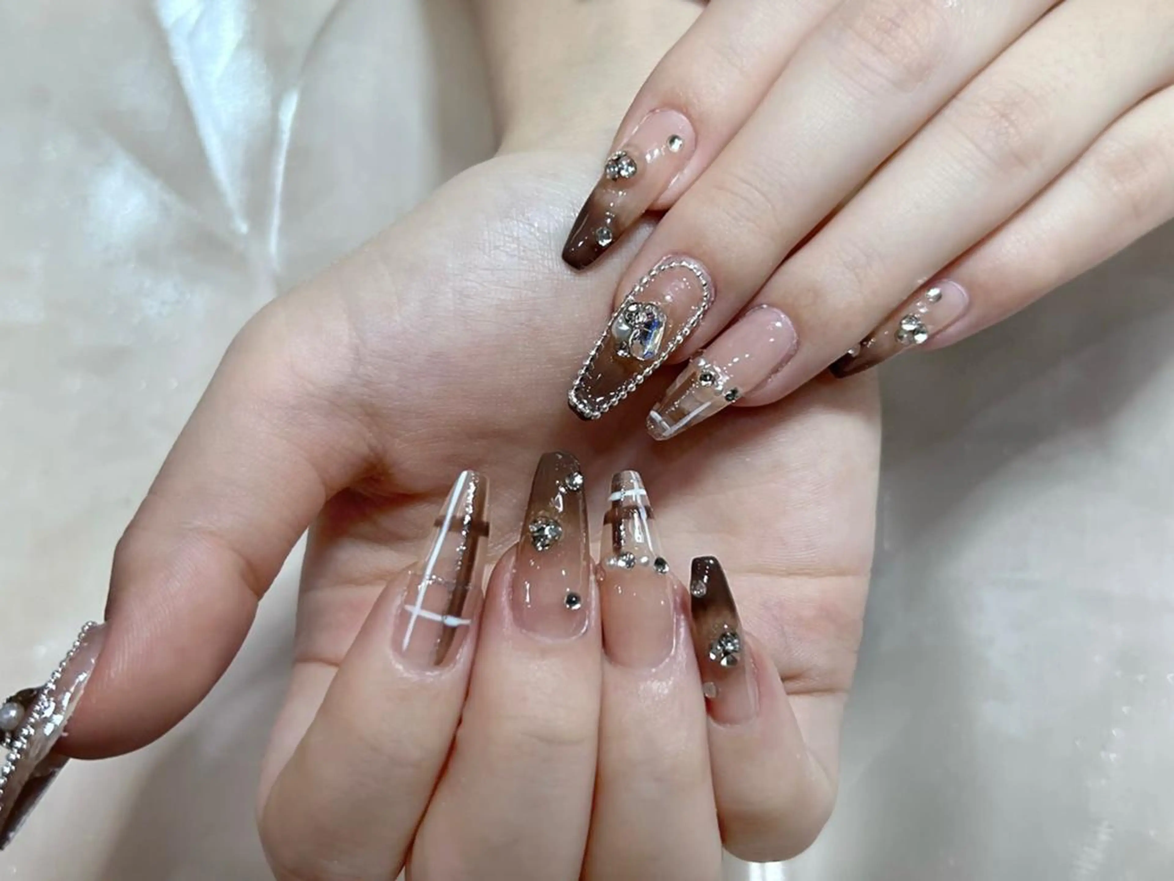 ネイル VIVIAN リサのネイルデザイン