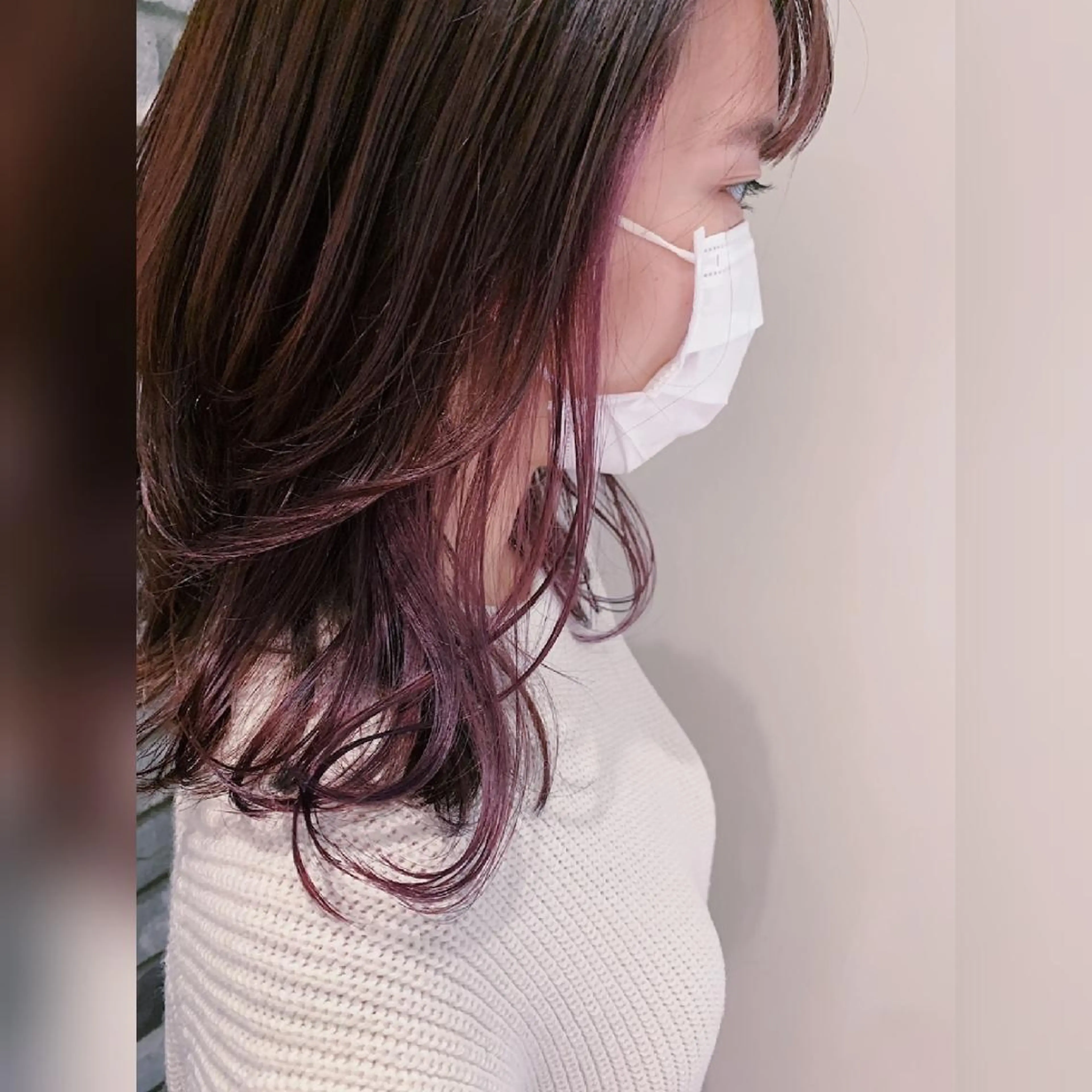 セミロング カラー ブリーチ インナーカラー ラベンダーカラー ラベンダーピンク ピンクカラー [Lil by  JIL BLAN]所属・田中 孝征のヘアスタイル