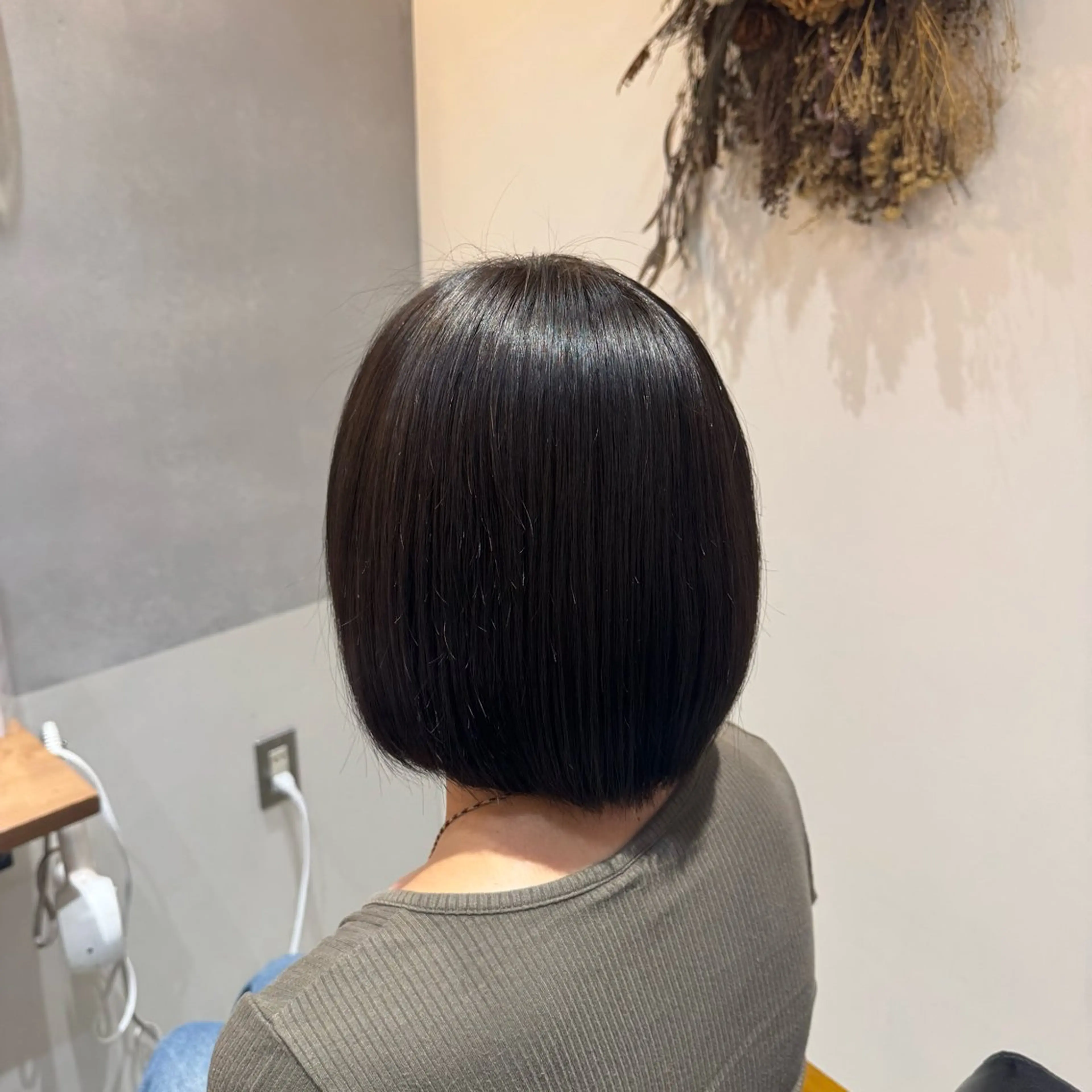 ミディアム カラー ブラウンカラー ダークブラウン ヘアカラー トリートメント 宮川 彩乃のヘアスタイル
