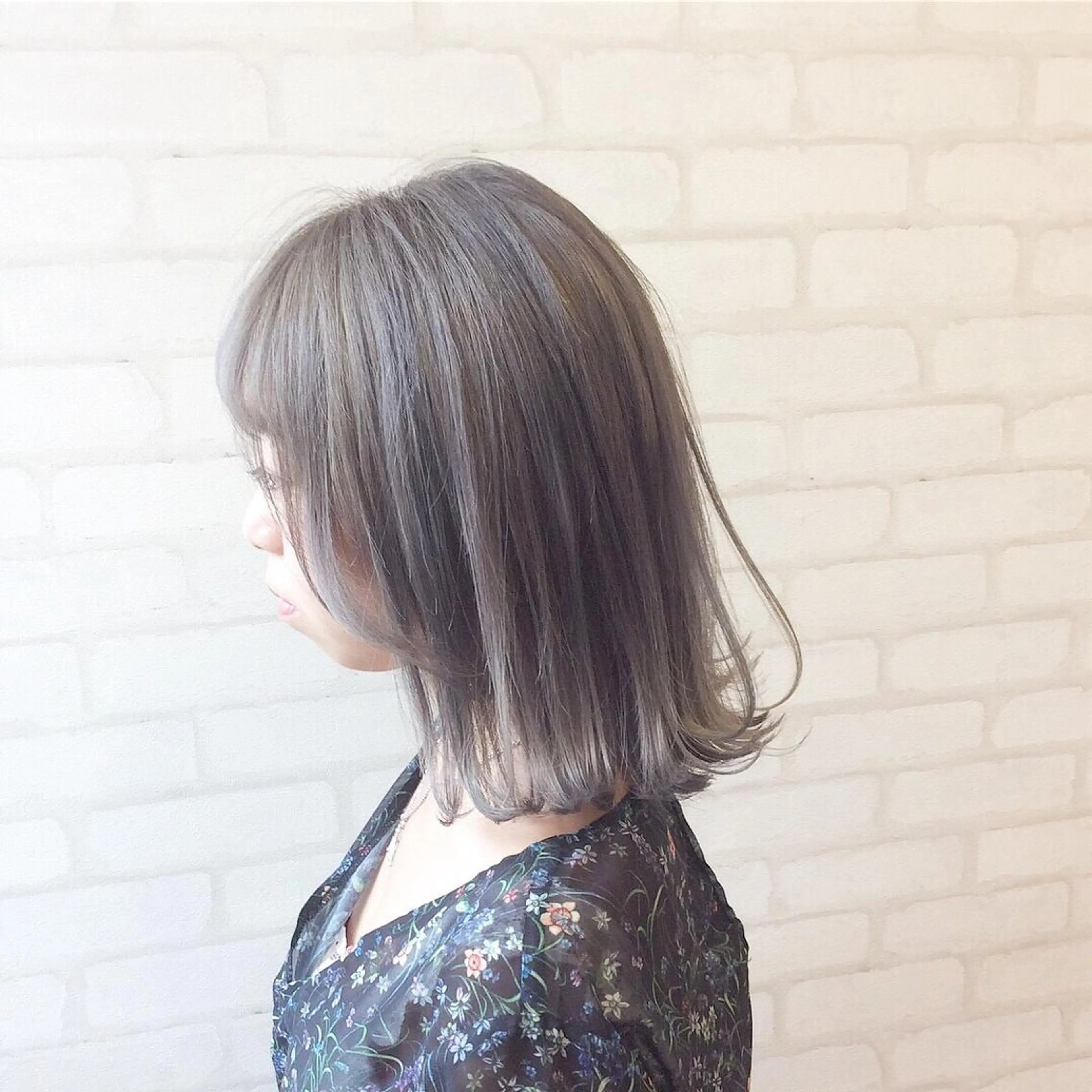ミディアム ミヤザキ タクトのヘアスタイル