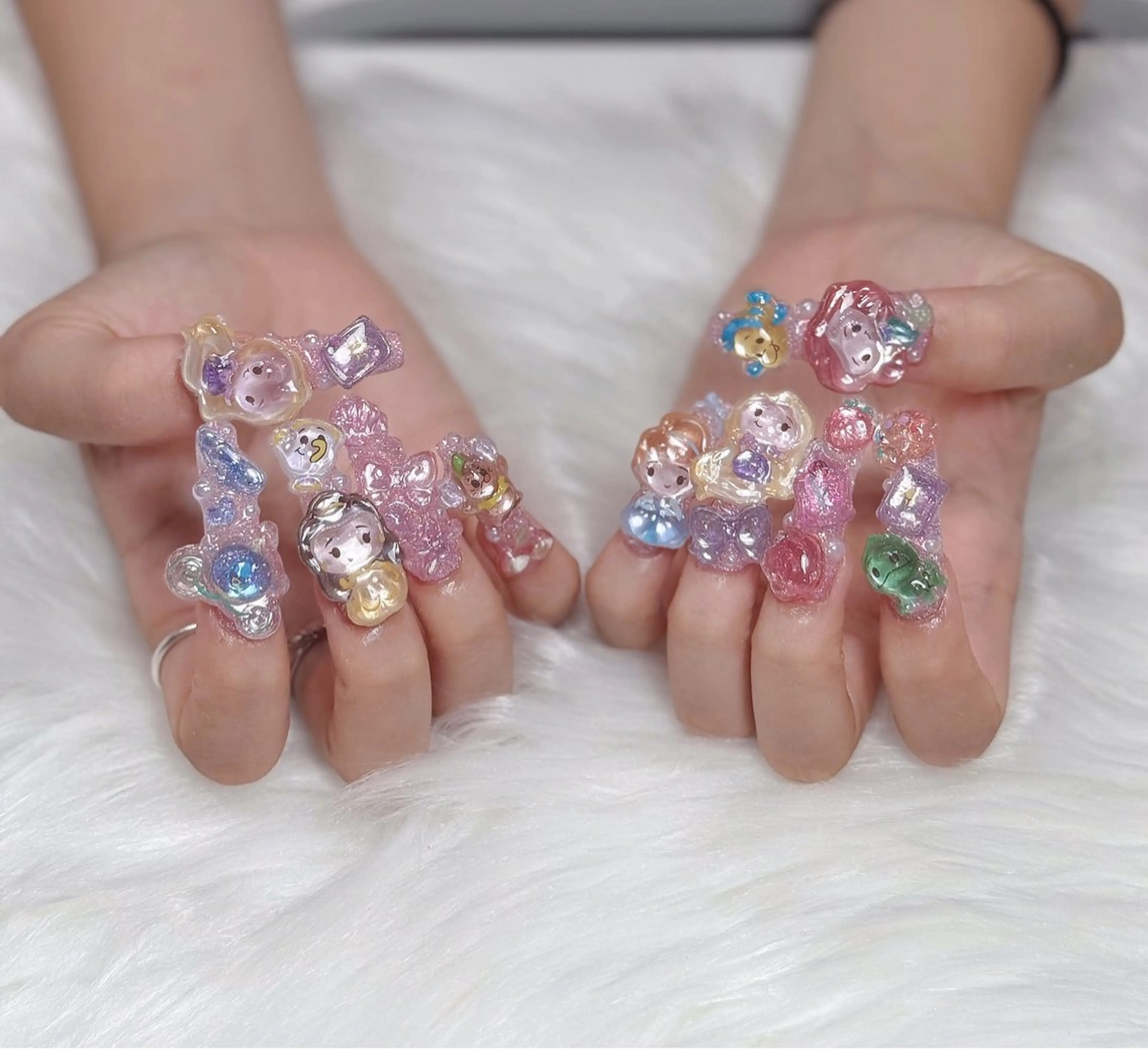 ネイル オーロラネイル チークネイル フットネイル フレンチネイル ジェルネイル ハンドネイル Nichi Nailsのネイルデザイン