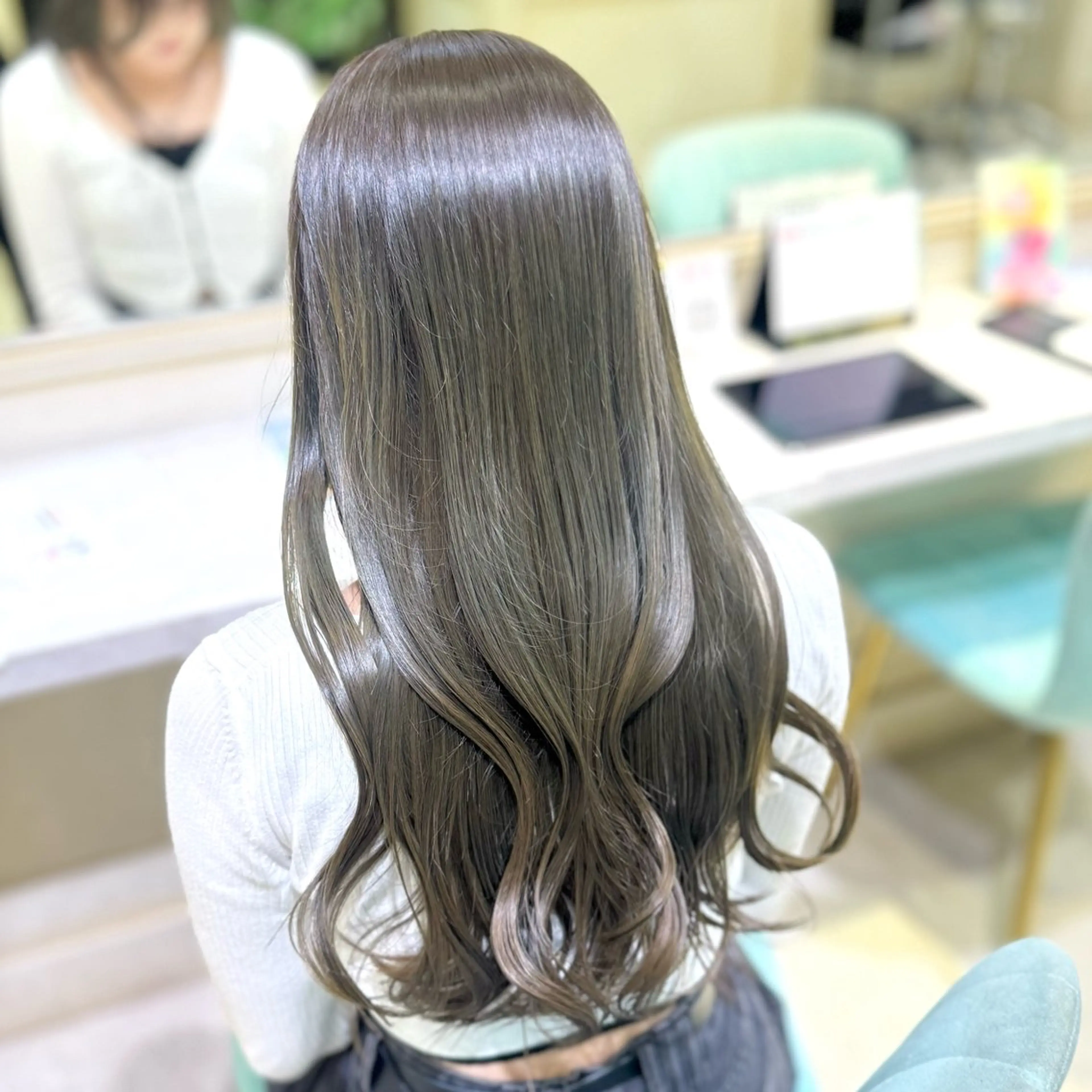 ロング カラー ヘアカラー トリートメント 透明感カラー/ kazusaのヘアスタイル
