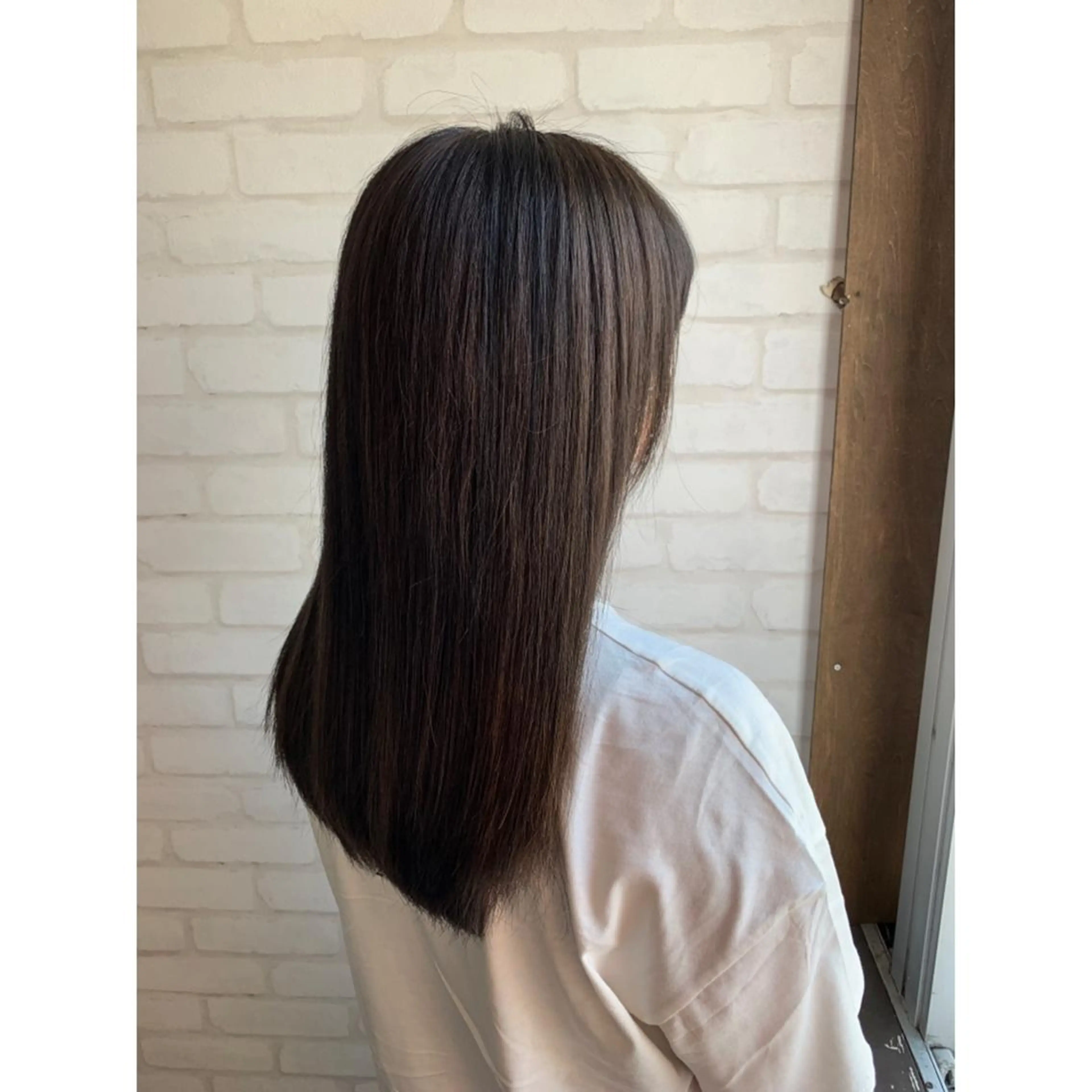セミロング カラー アッシュ アッシュブラウン ブラウンカラー TELA HAIR牛久店所属・透明感カラー✨ 吉田大樹のヘアスタイル