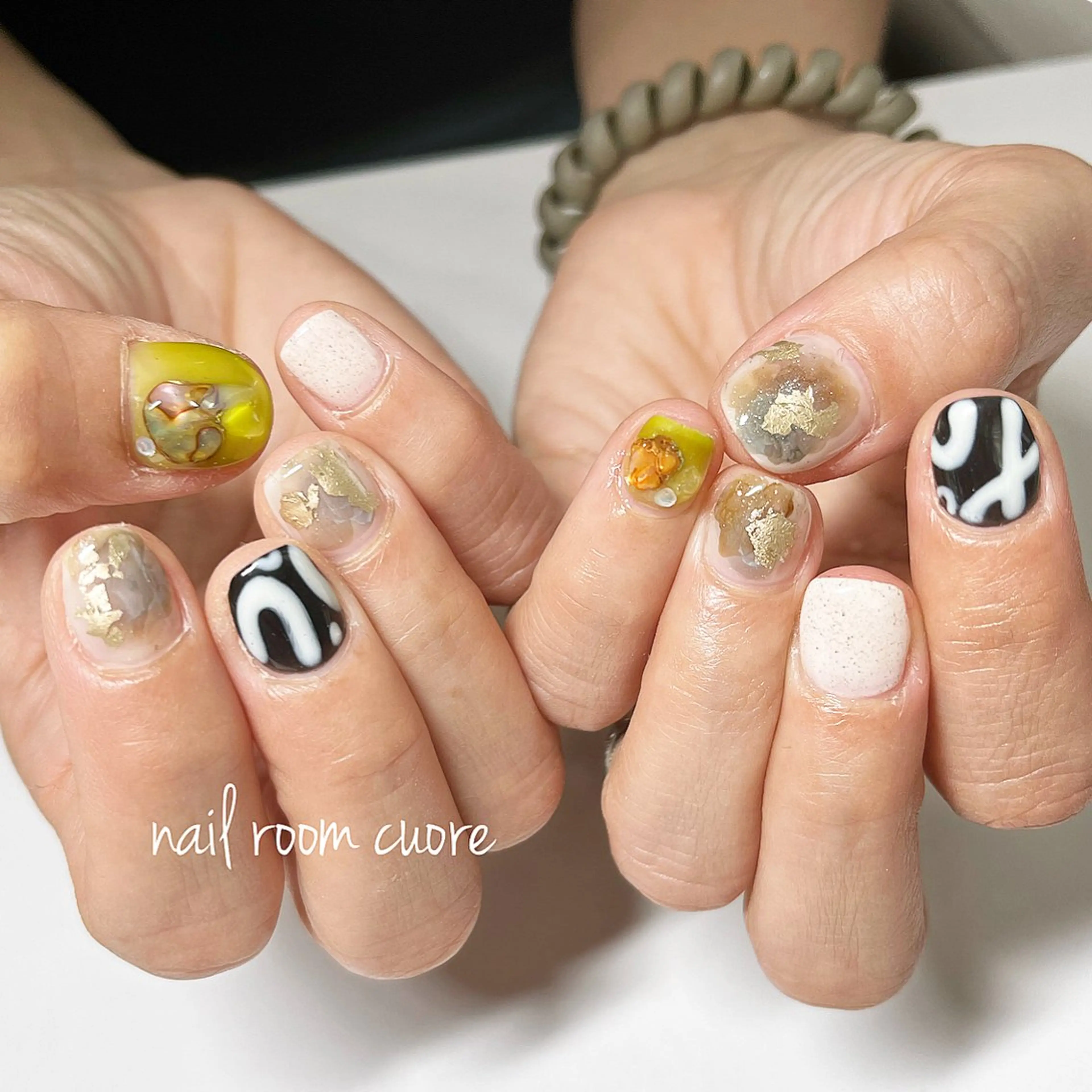 ネイル ニュアンスネイル ハンドネイル nail room  cuore所属・松尾 典子のネイルデザイン