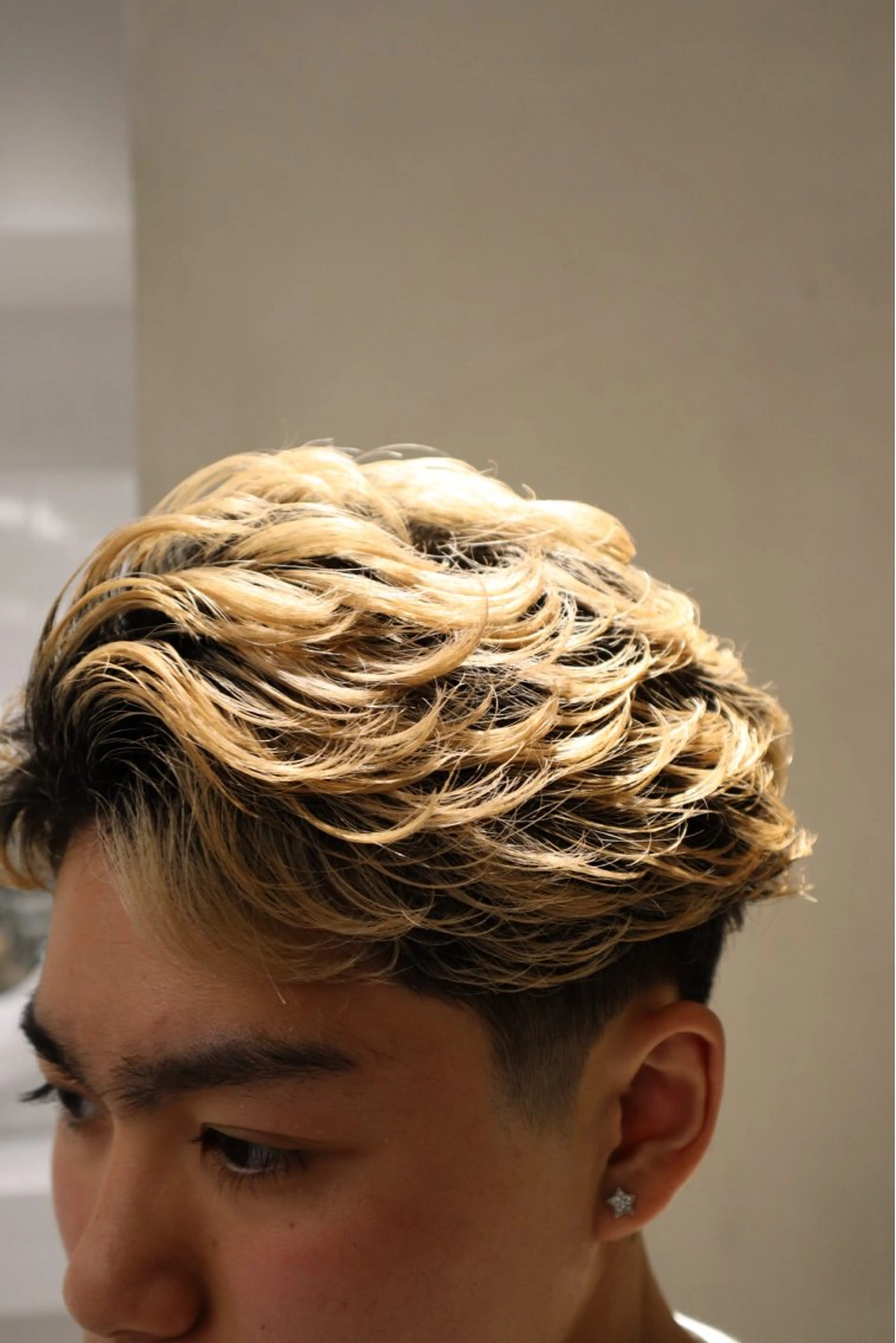 ショート パーマ メンズ メンズ特化   西野 晴紀のヘアスタイル