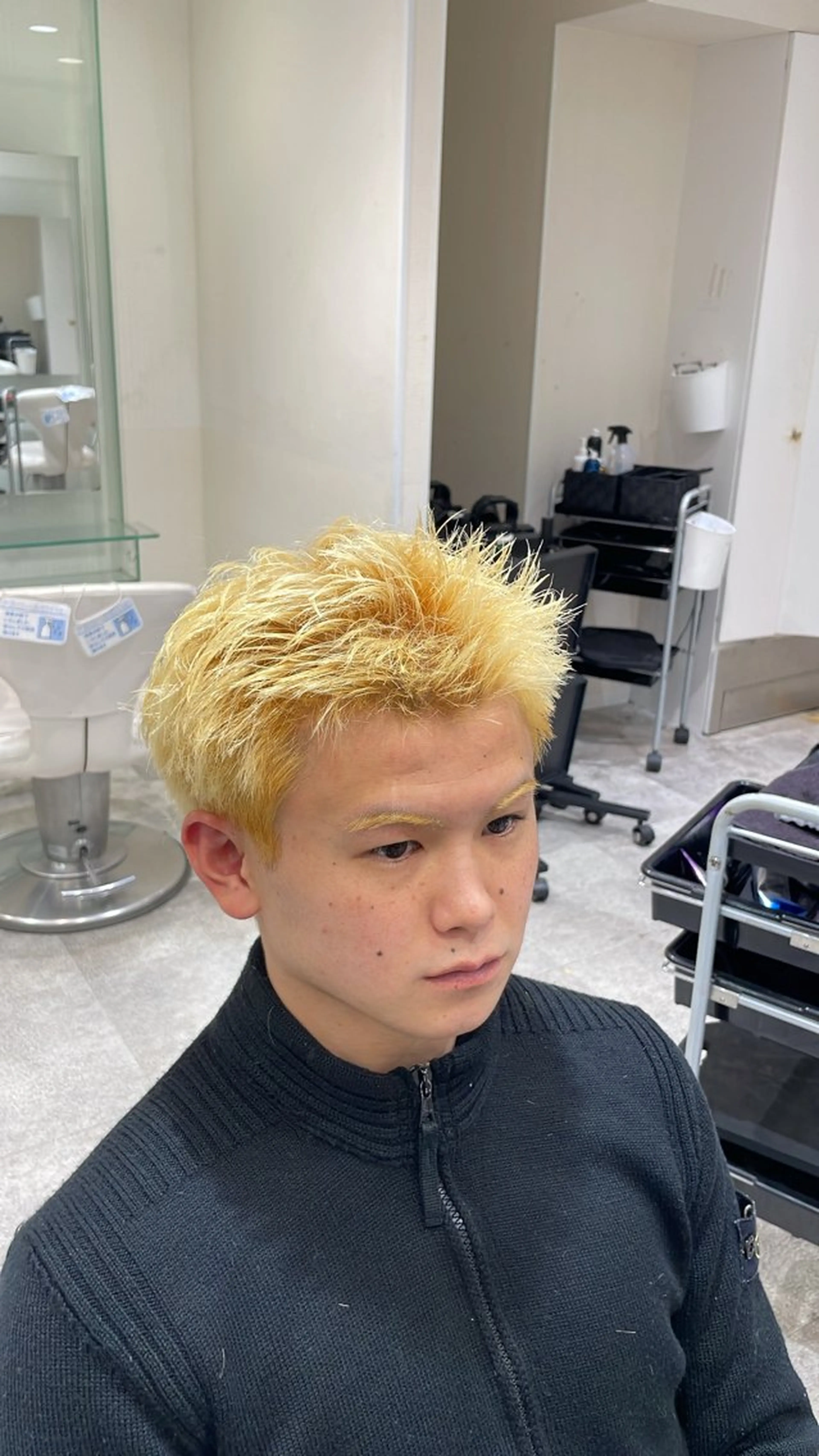 カラー メンズ メンズブリーチ ブリーチ パーマスタイル特化 / ryo🐉のヘアスタイル