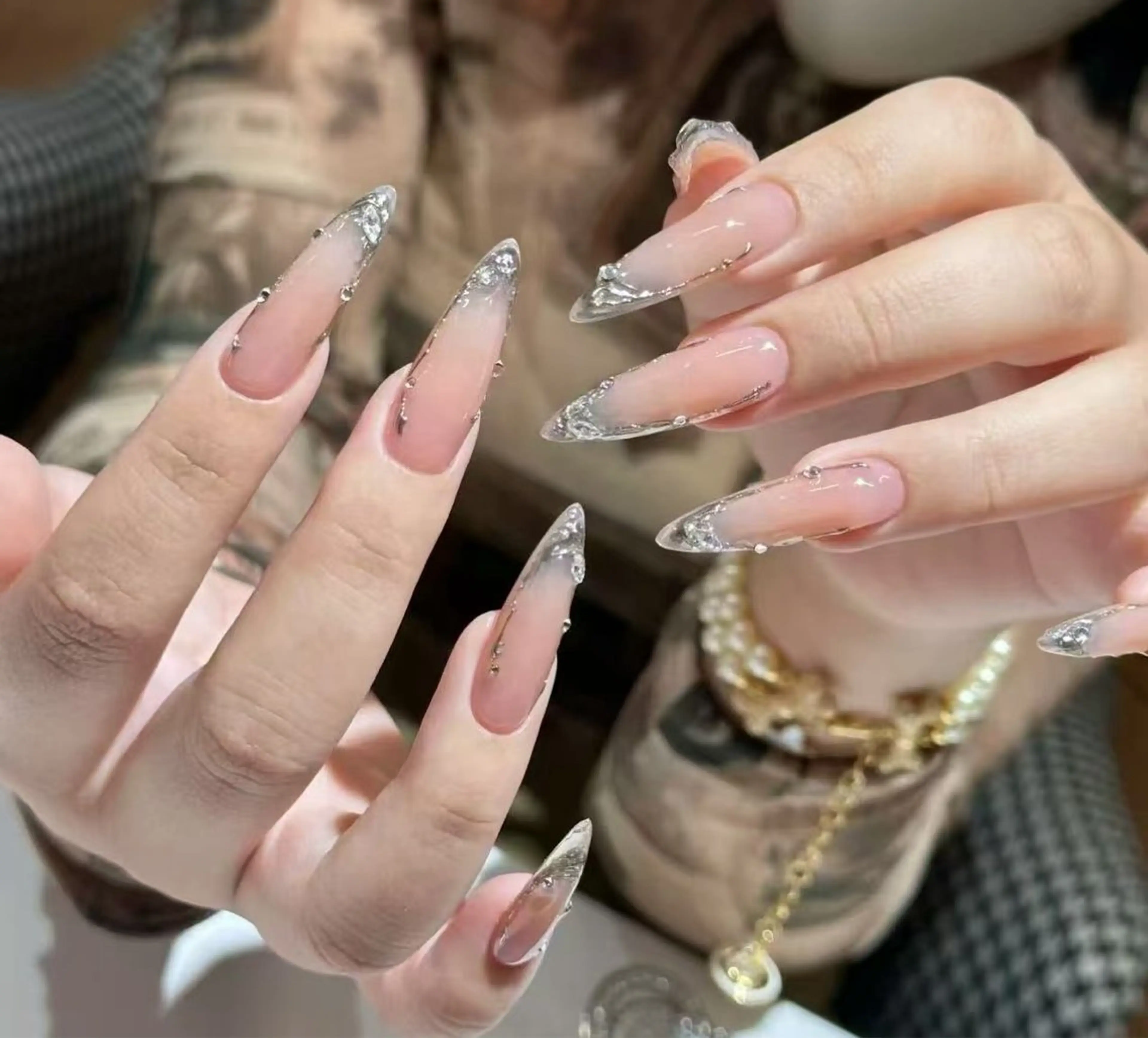 ネイル オーロラネイル フラワーネイル フットネイル フレンチネイル ジェルネイル ハンドネイル BabyYouMi nailのネイルデザイン