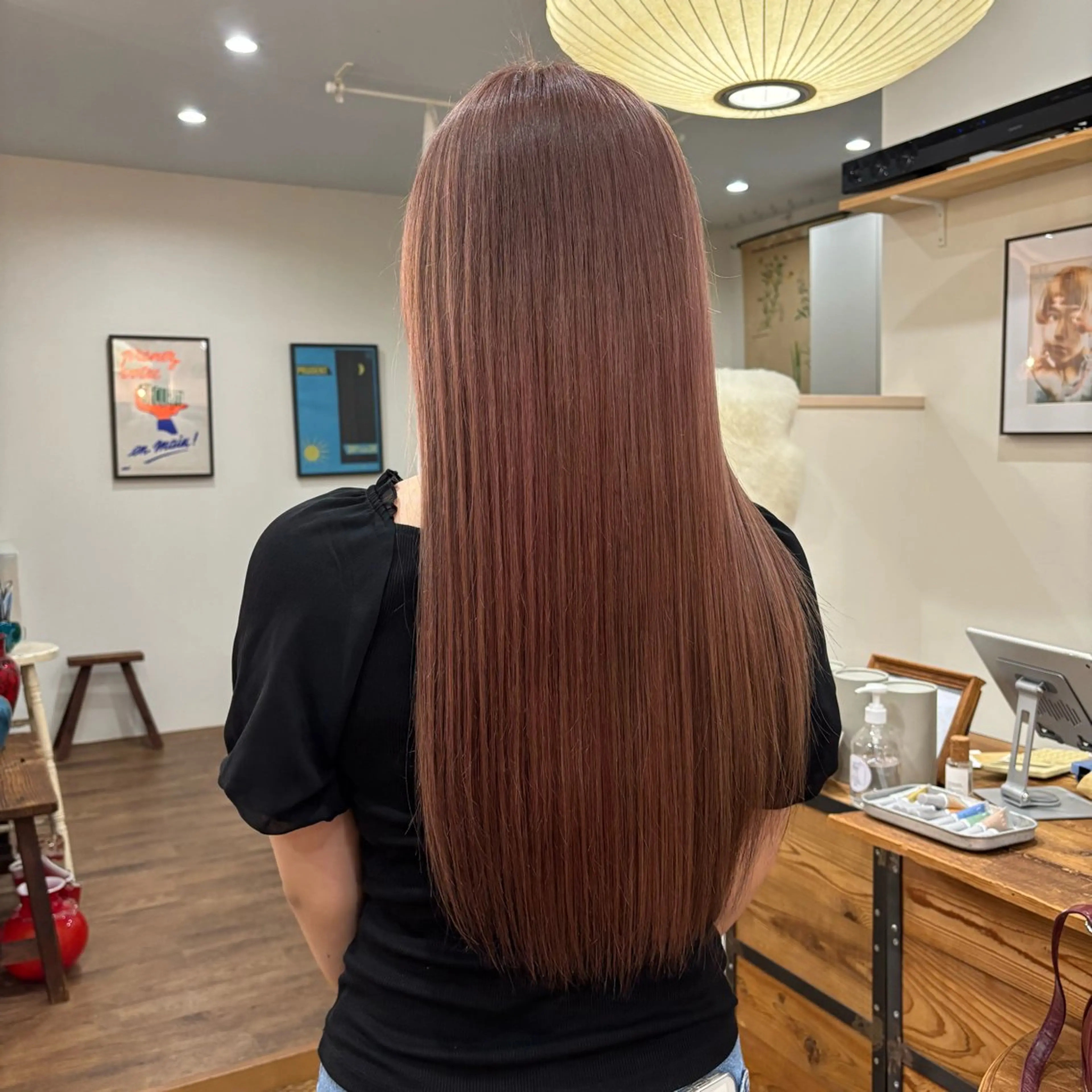 ロング カラー ベージュカラー ブリーチ ハイトーンカラー ピンクカラー ピンクベージュ ヘアカラー asuka モデル募集のヘアスタイル