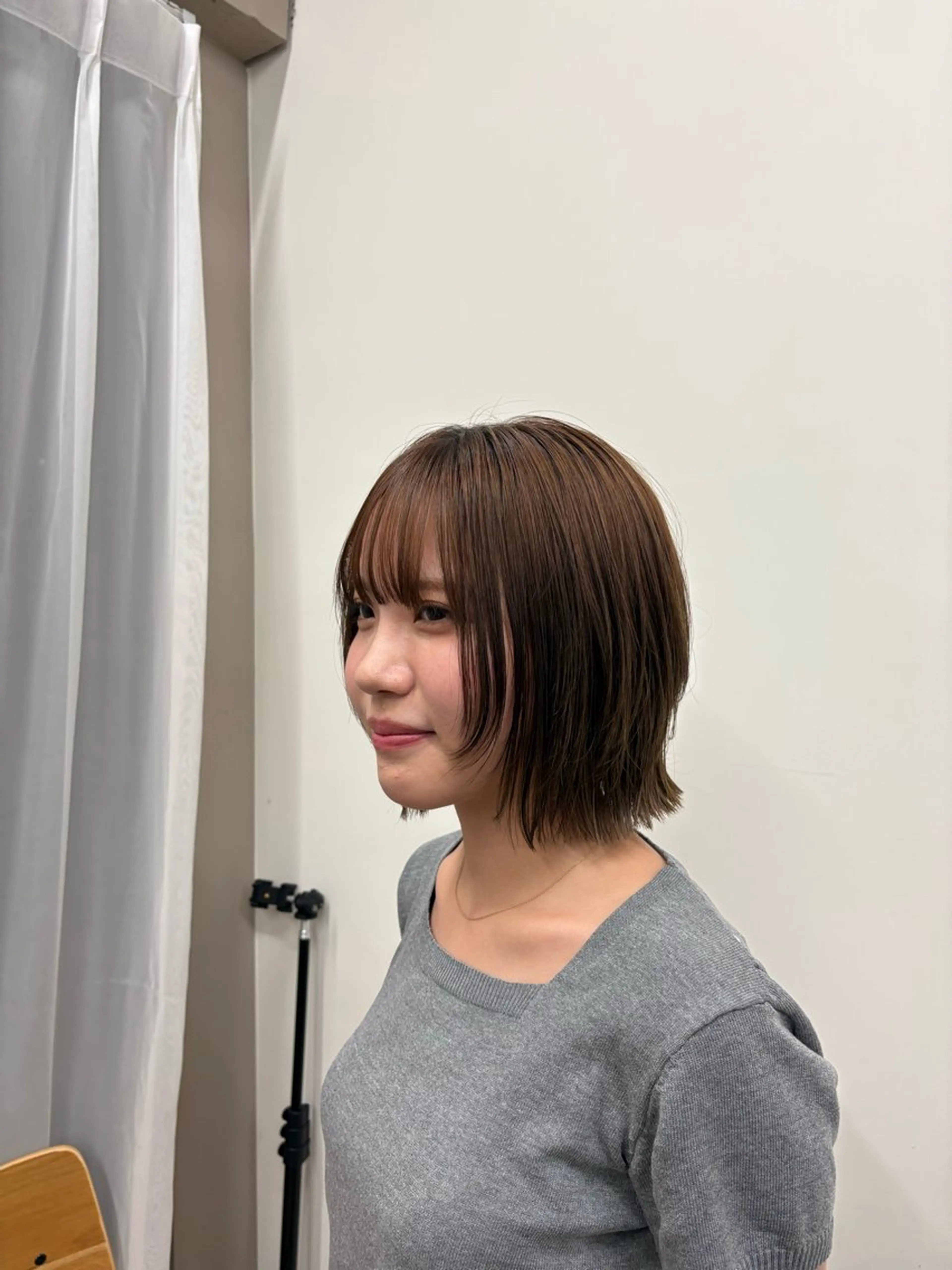 ミディアム 顔周りカット レイヤーカット SiSTA 自由が丘所属・自由ヶ丘 ボブ/レイヤーのヘアスタイル