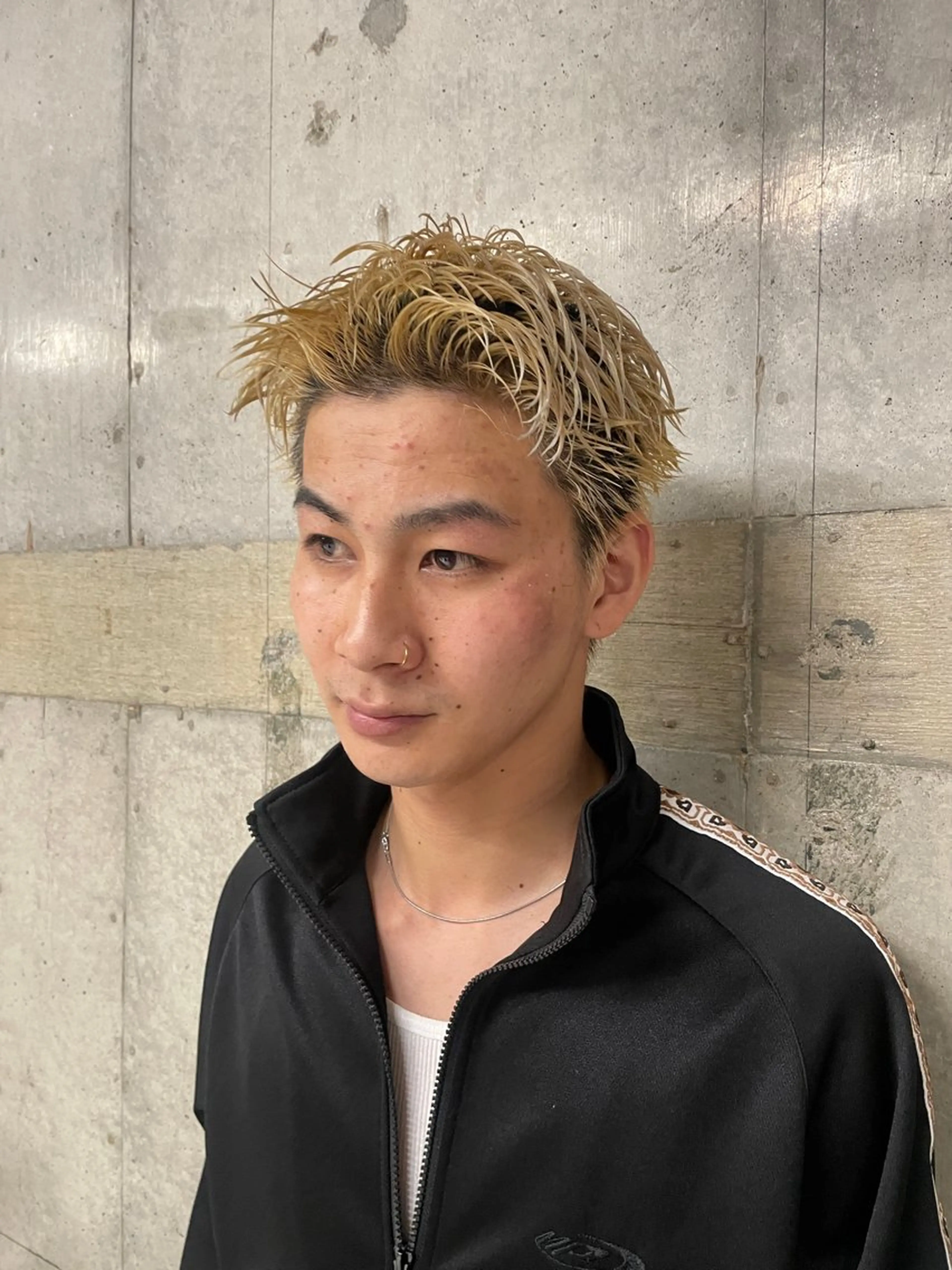 ショート 鮫島 竜海のヘアスタイル