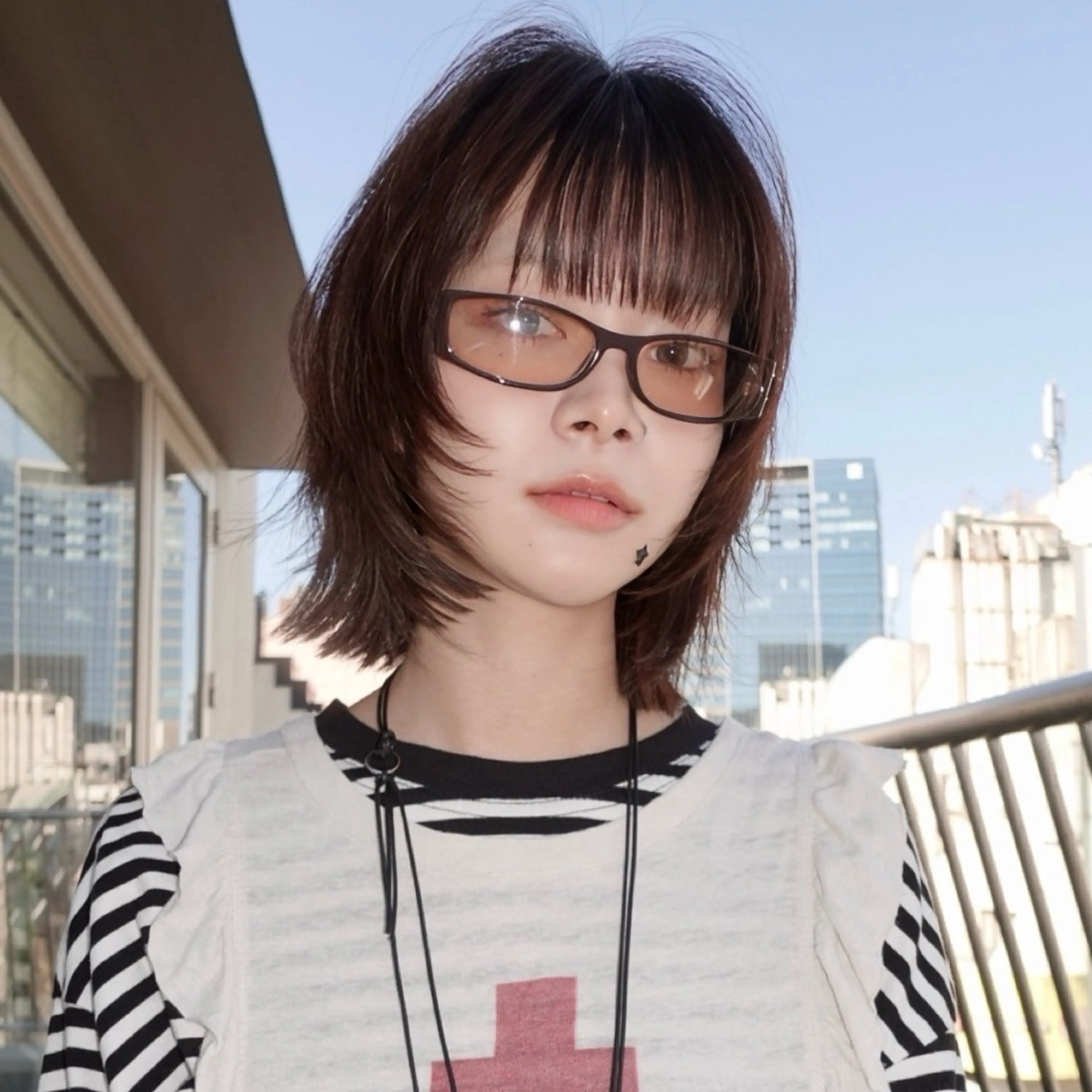 ミディアム カラー ボブレイヤー ブラウンカラー ナチュラルブラウン ボブ レイヤーカット カット ヘアカラー トリートメント レイヤーカット ボブ　渋谷のヘアスタイル