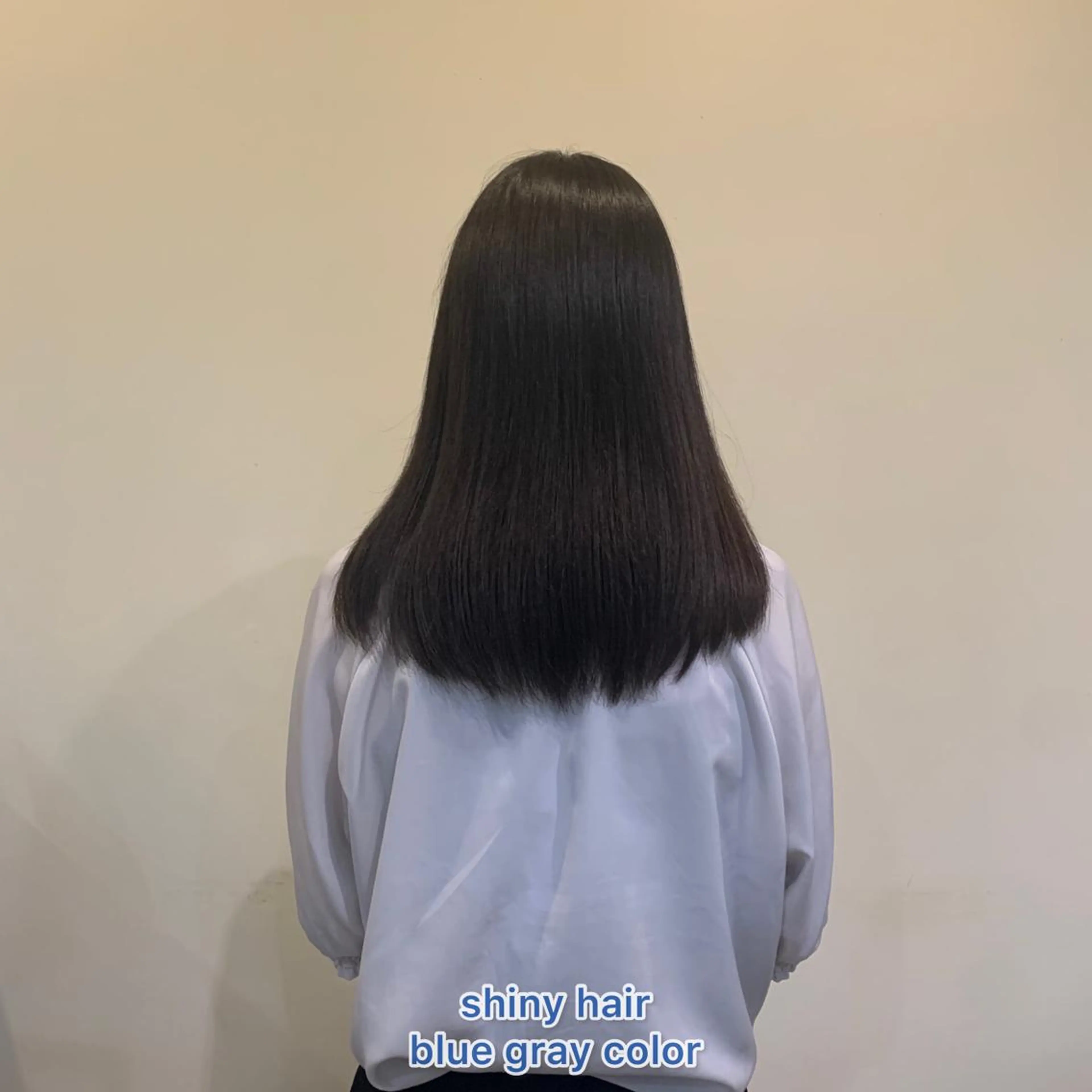 セミロング カラー ヘアカラー トリートメント 上田 紗也のヘアスタイル