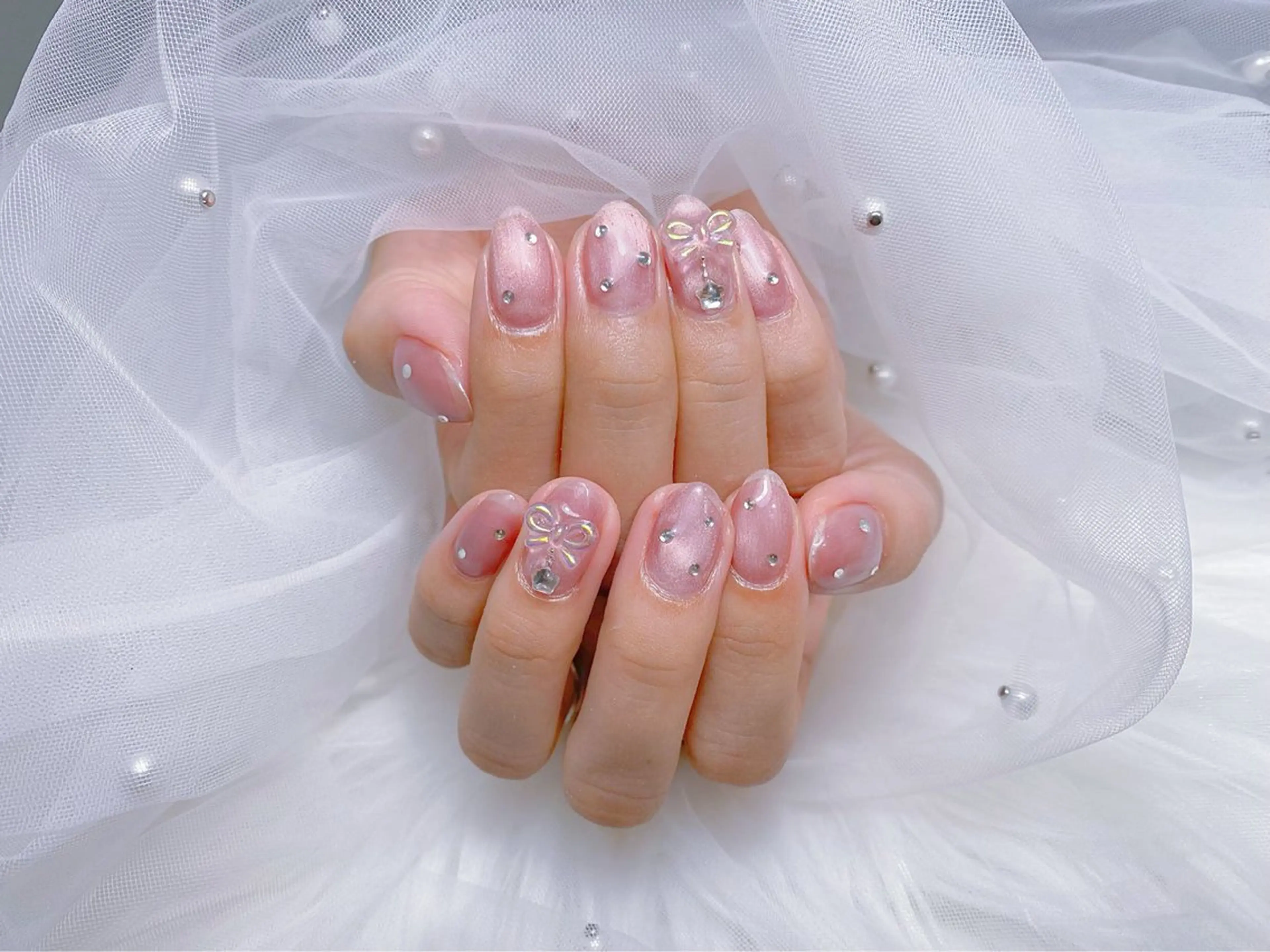 ネイル マグネットネイル リボン ハンドネイル ハンドケア Laule’a Nail新宿所属・ミナ🌈 Laule'aのネイルデザイン