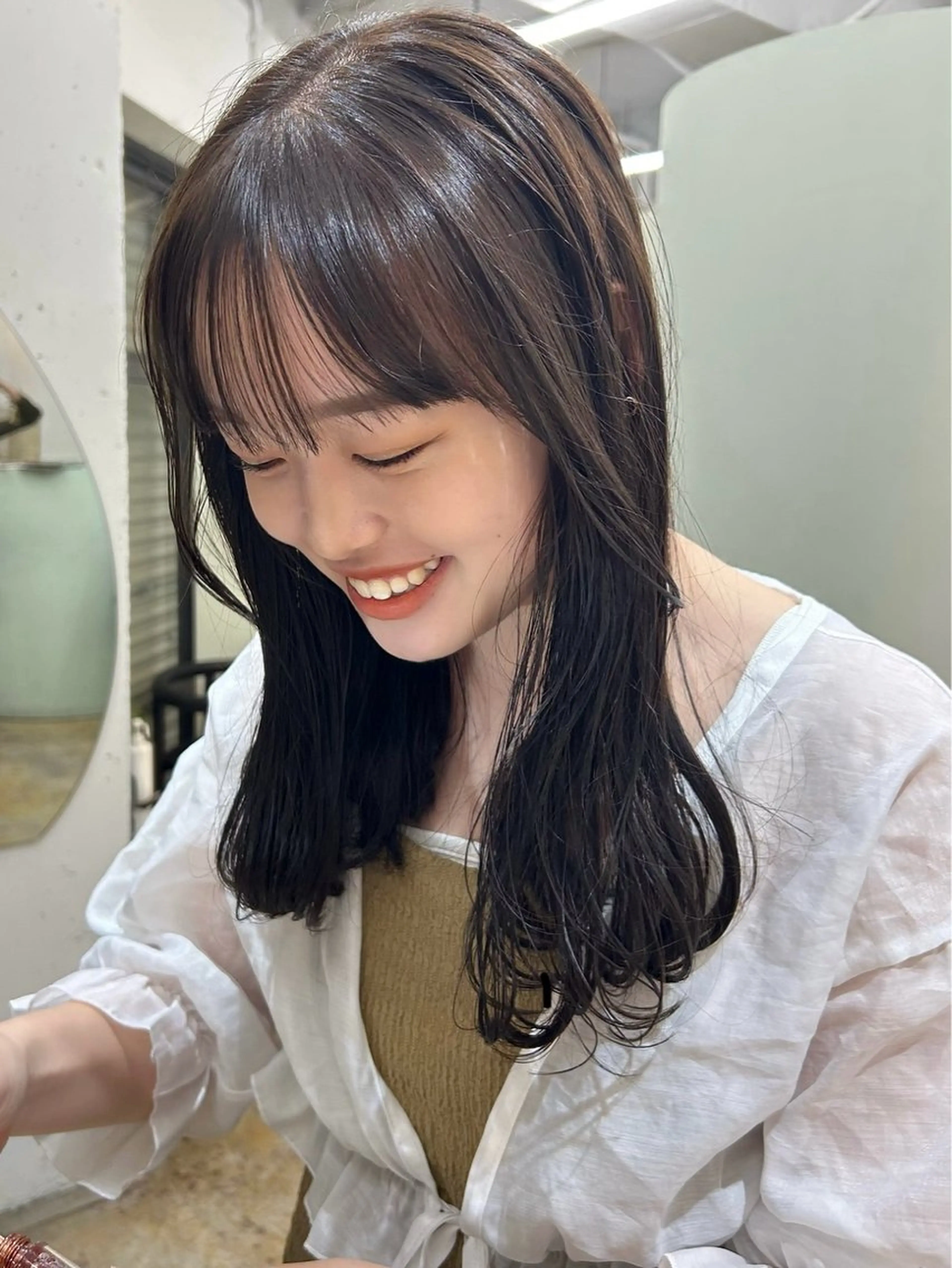 セミロング カラー ベージュカラー オリーブベージュ オレンジ 上田 恋菜のヘアスタイル