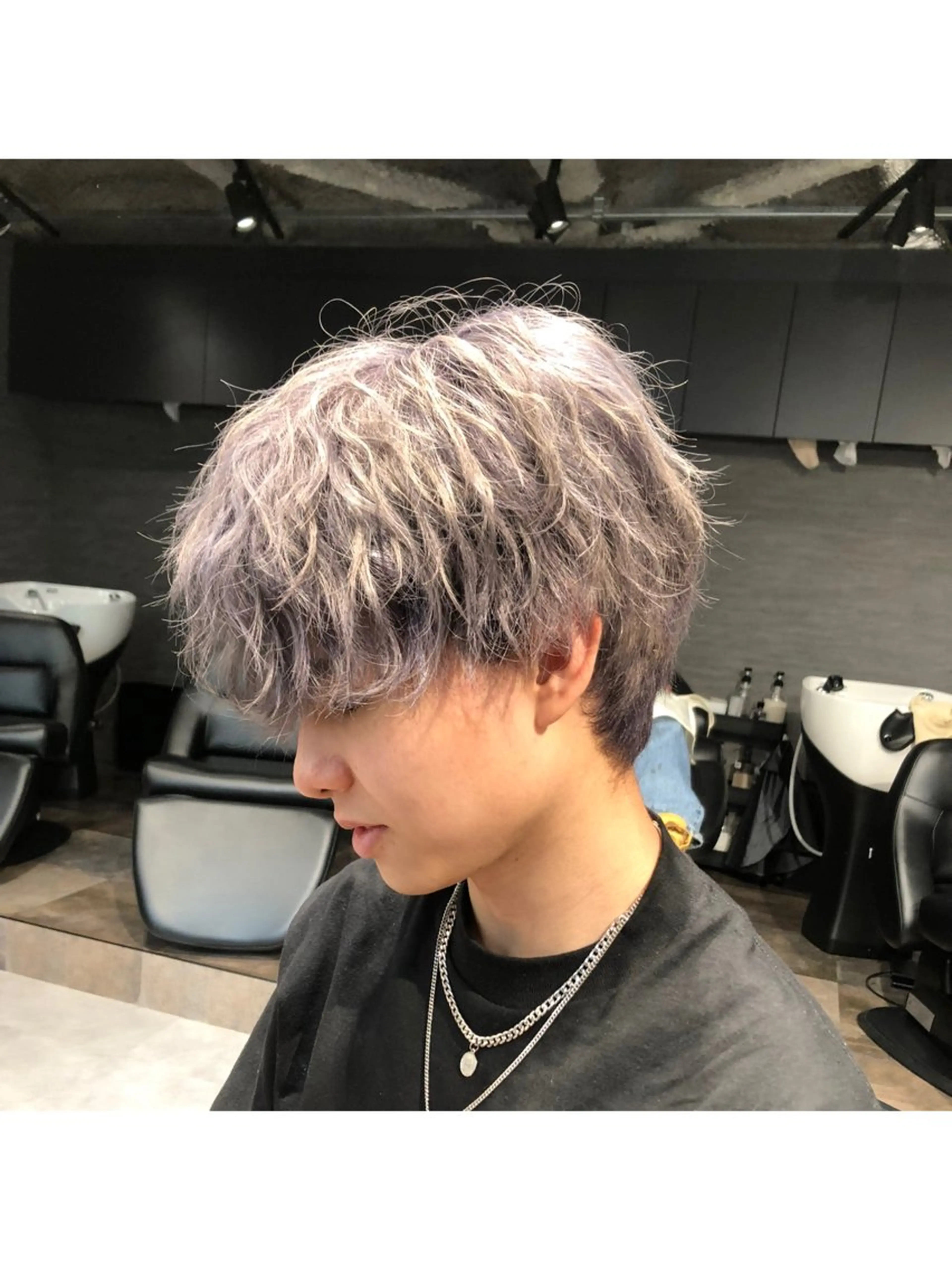 カラー メンズ 韓国特化🇰🇷愁斗 センターパートパーマのヘアスタイル