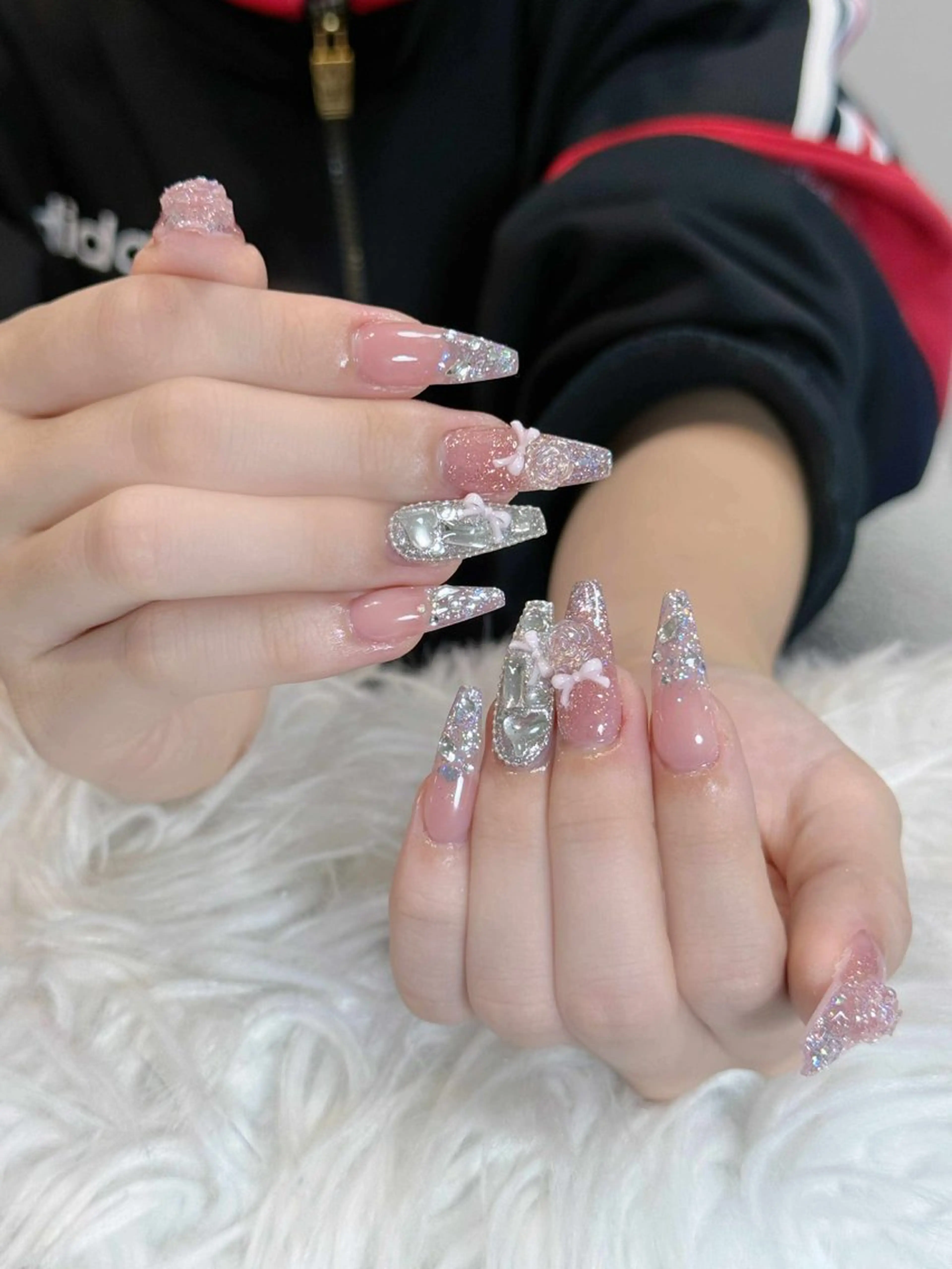 ネイル オーロラネイル ボルドー ブラウン 氷ネイル・うるうるネイル キラキラネイル ハンドネイル Julli ジュリのネイルデザイン