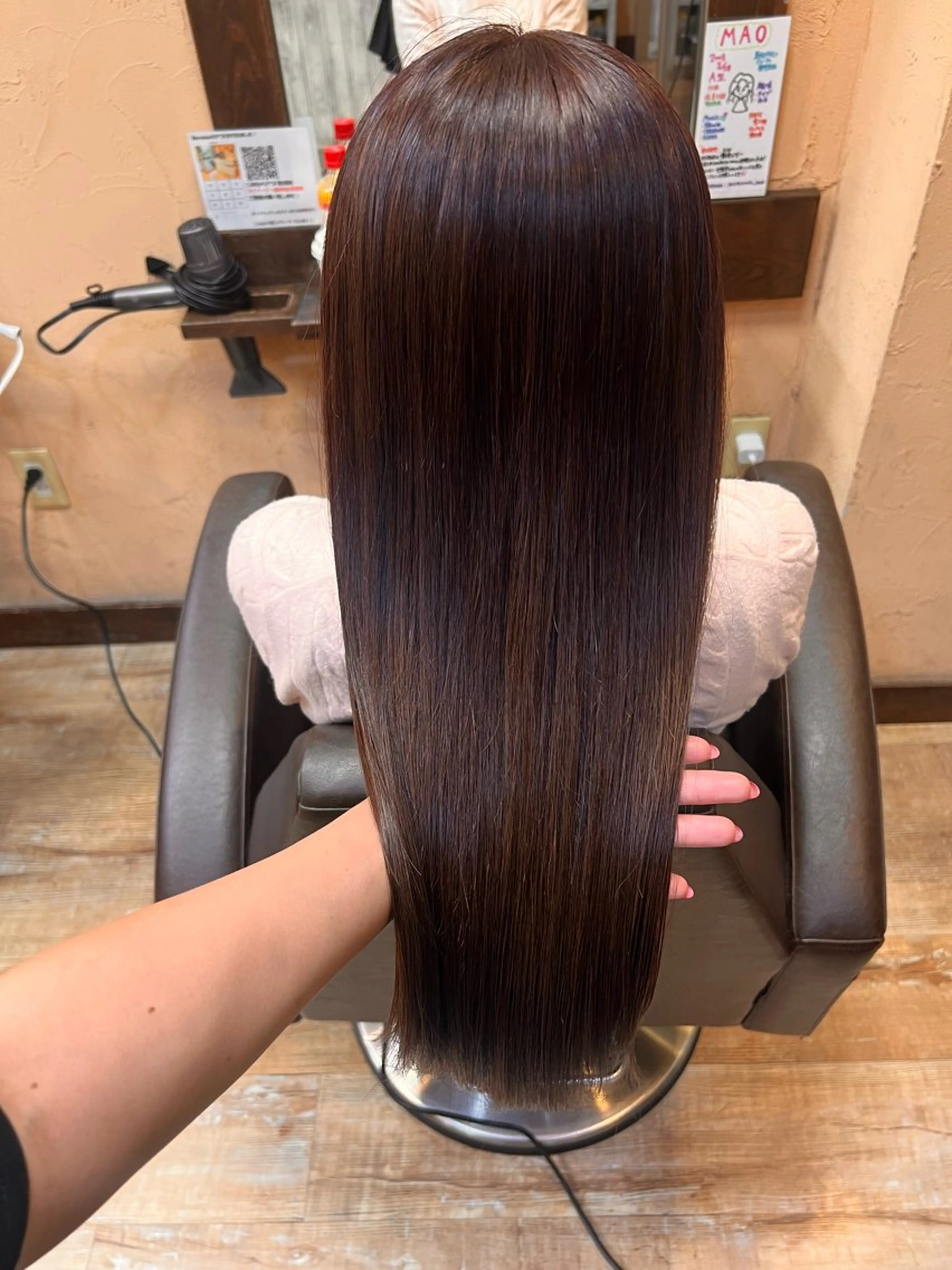 ロング ヘアカラー 青木 舞佳のヘアスタイル