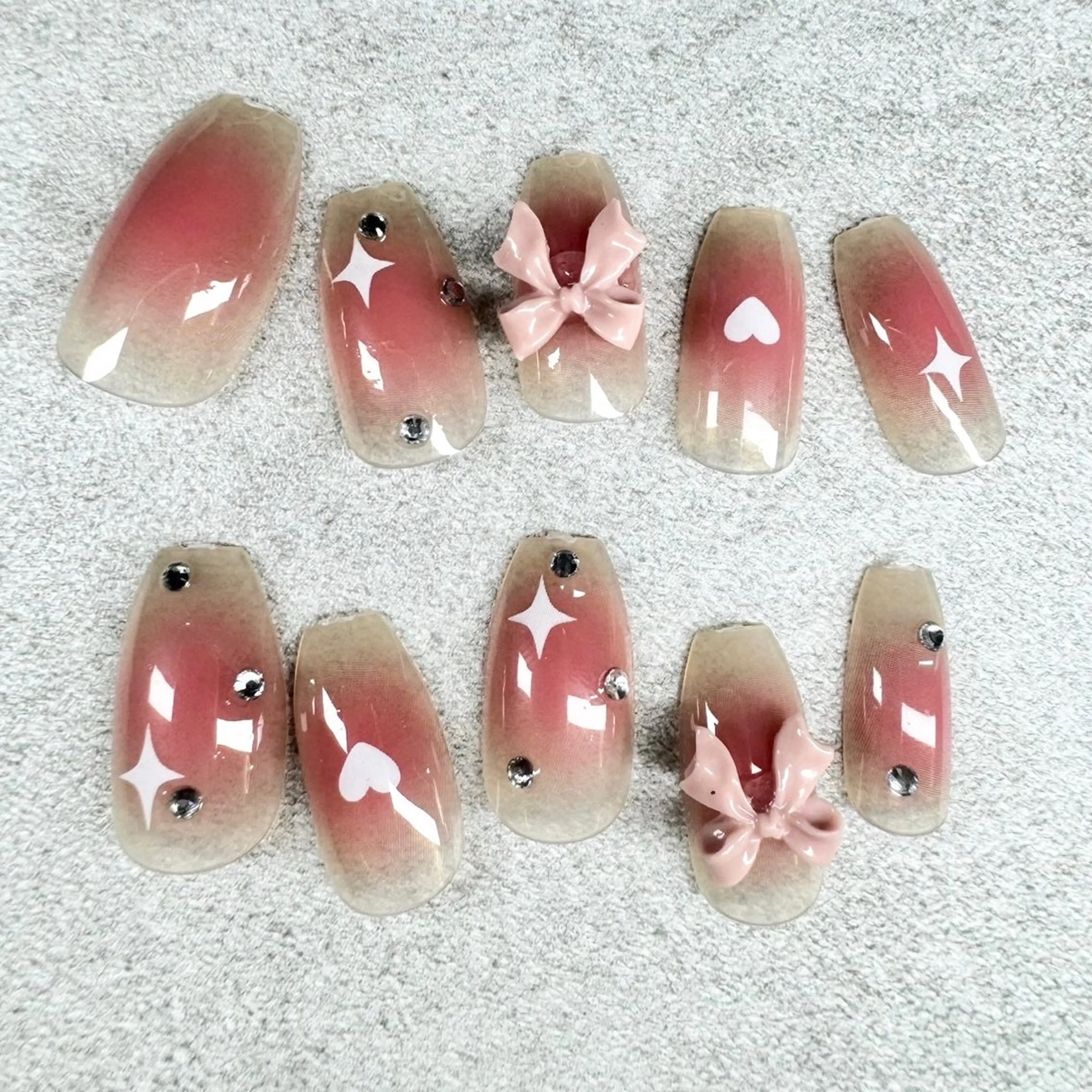 ネイル M&K　上田店所属・M&K 上田店の眉毛・アイブロウイメージ