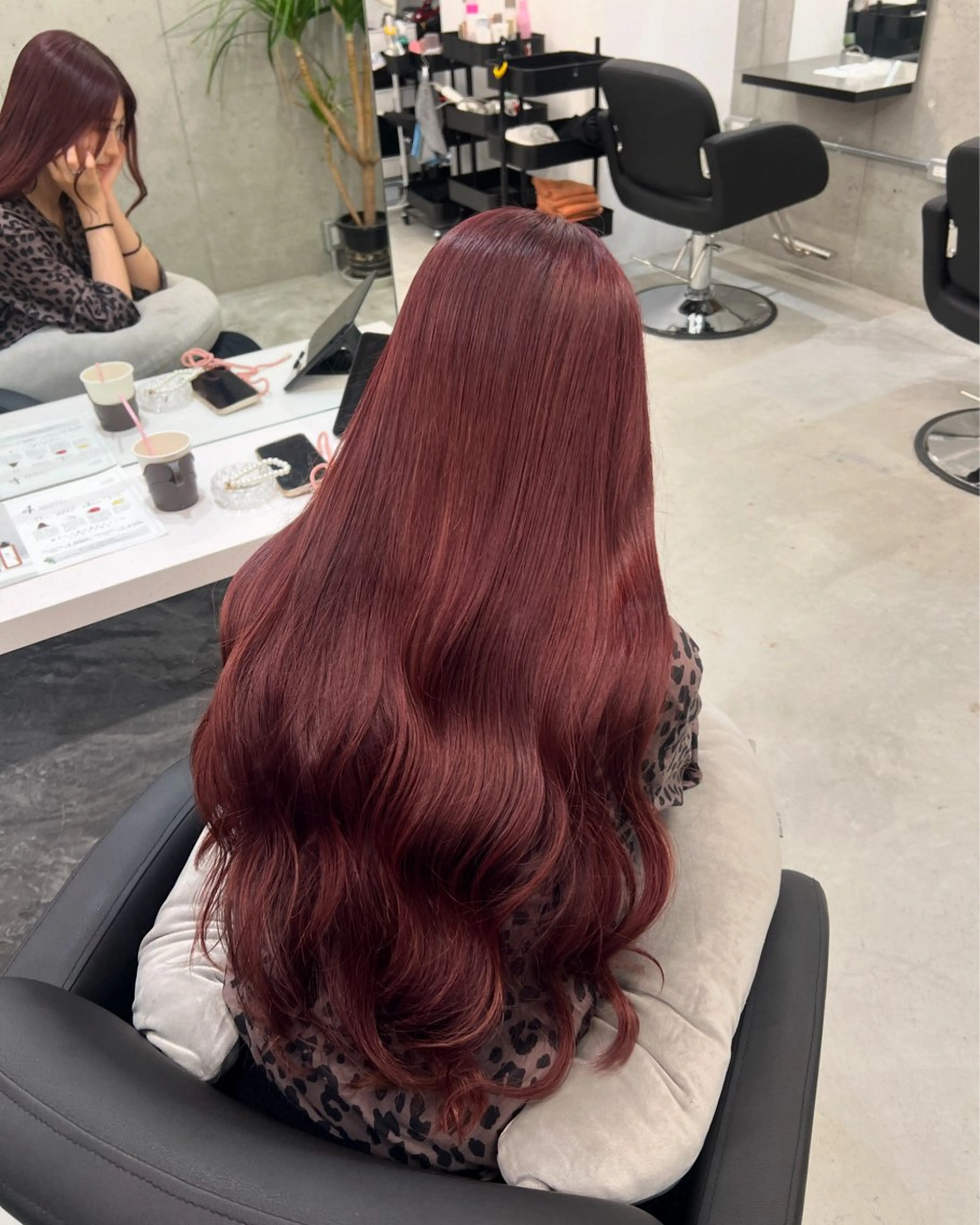 ロング カラー ブリーチ ダブルカラー ブリーチなしカラー レイヤーカット カット ヘアカラー トリートメント 頓所 大昂のヘアスタイル