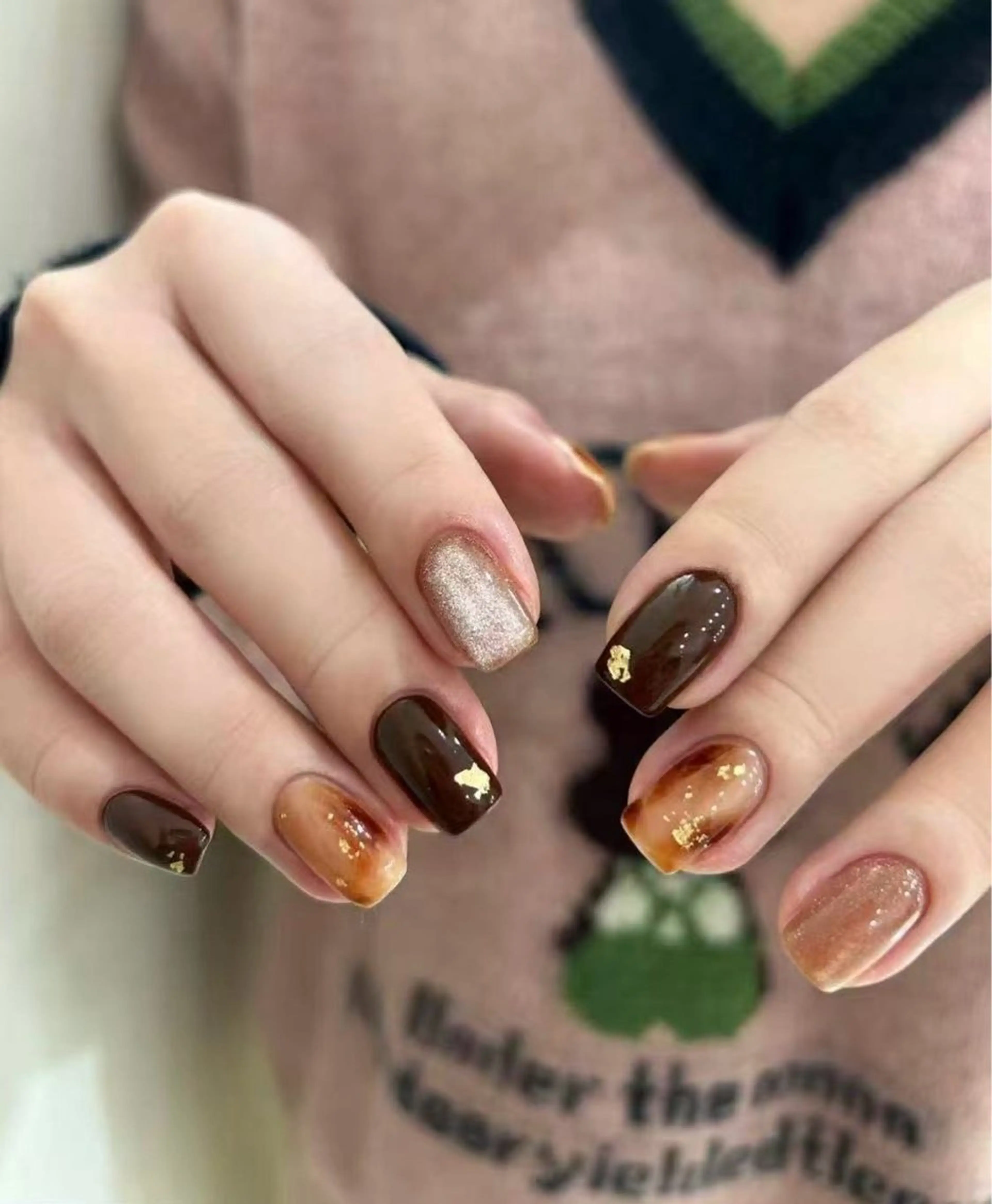 ネイル アートネイル チークネイル 長さ出し フラッシュネイル キラキラネイル ハンドネイル ハンドケア For you. Nail Salonのネイルデザイン