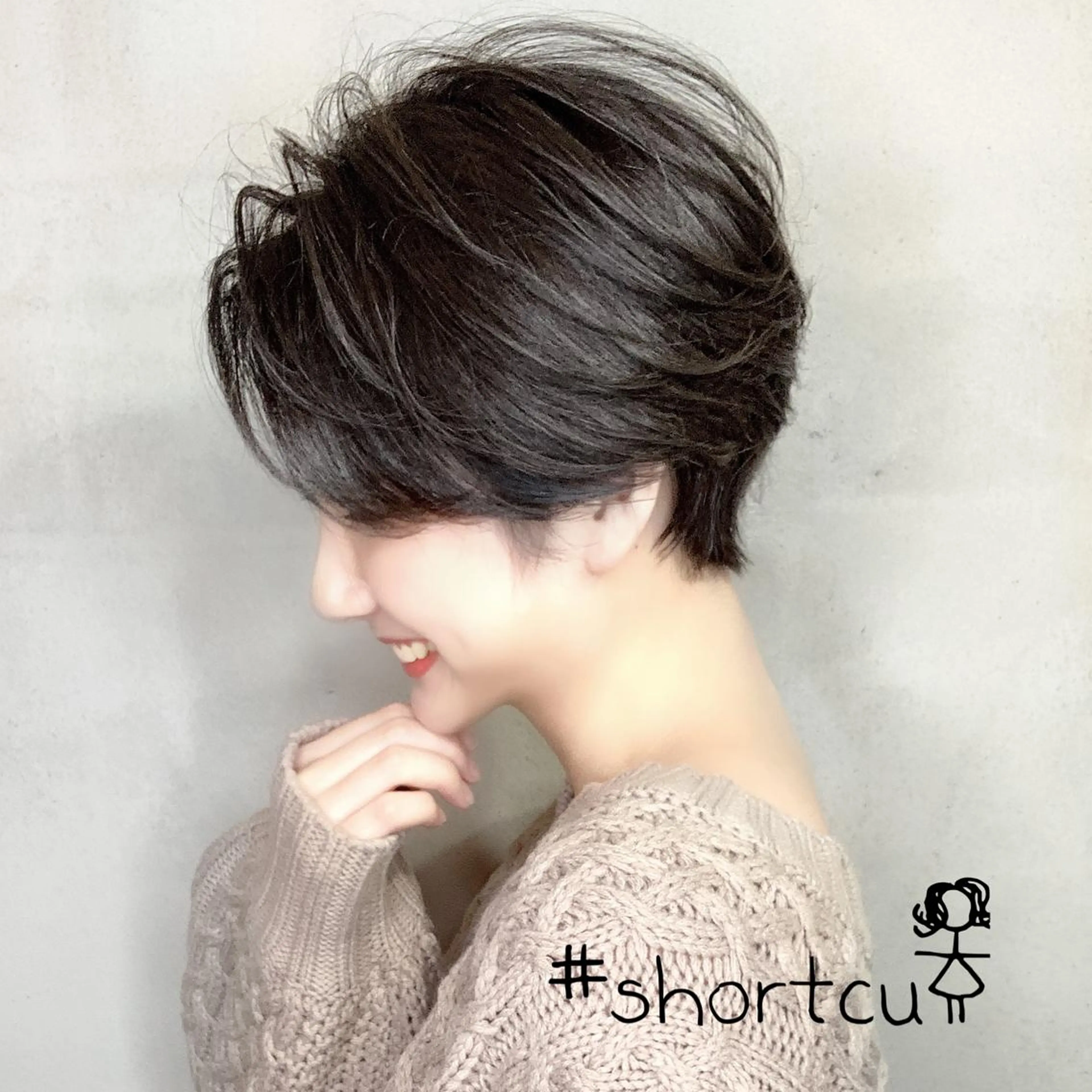 ショート ショートボブ ハンサムショート ボブ くせ毛 顔周りカット カット ヘアカラー トリートメント 韓国レイヤー×透明感 髪質改善　武田涼のヘアスタイル