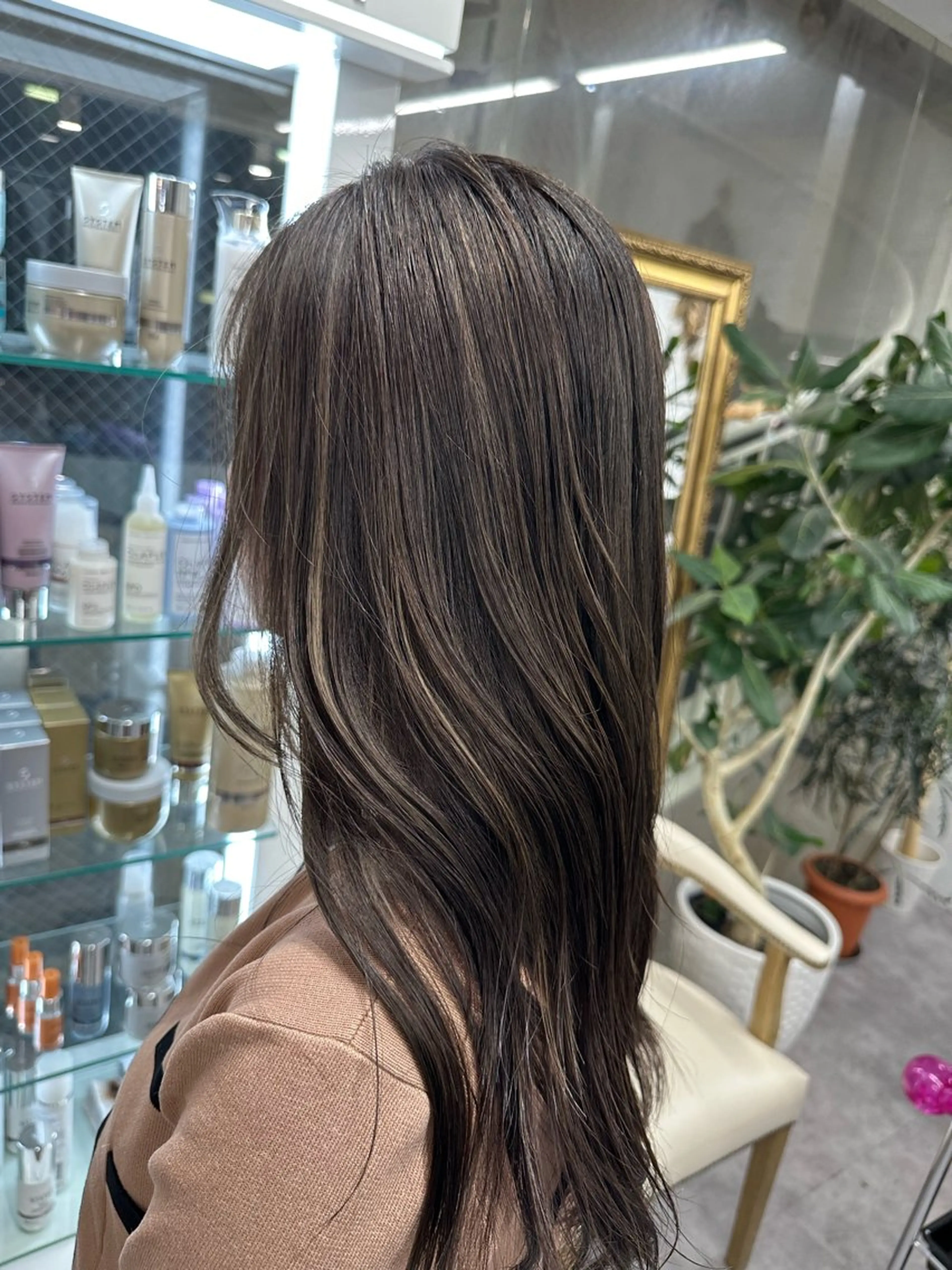 セミロング カラー ヘアアレンジ カット ヘアカラー トリートメント 久米 治仁のヘアスタイル