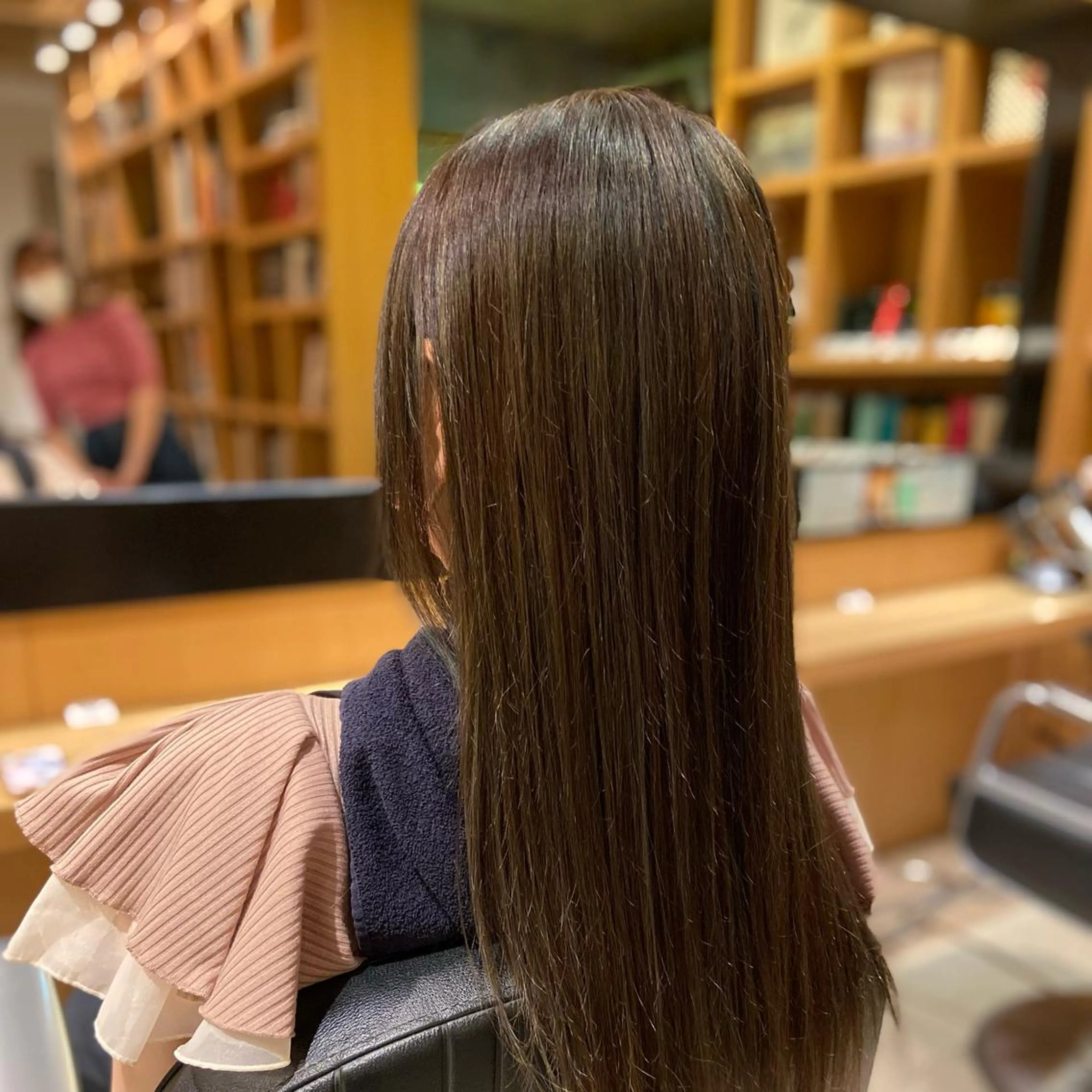 ロング カラー ハイライトカラー イルミナカラー ハイライト organic life所属・IWASHITA TAKESHIのヘアスタイル