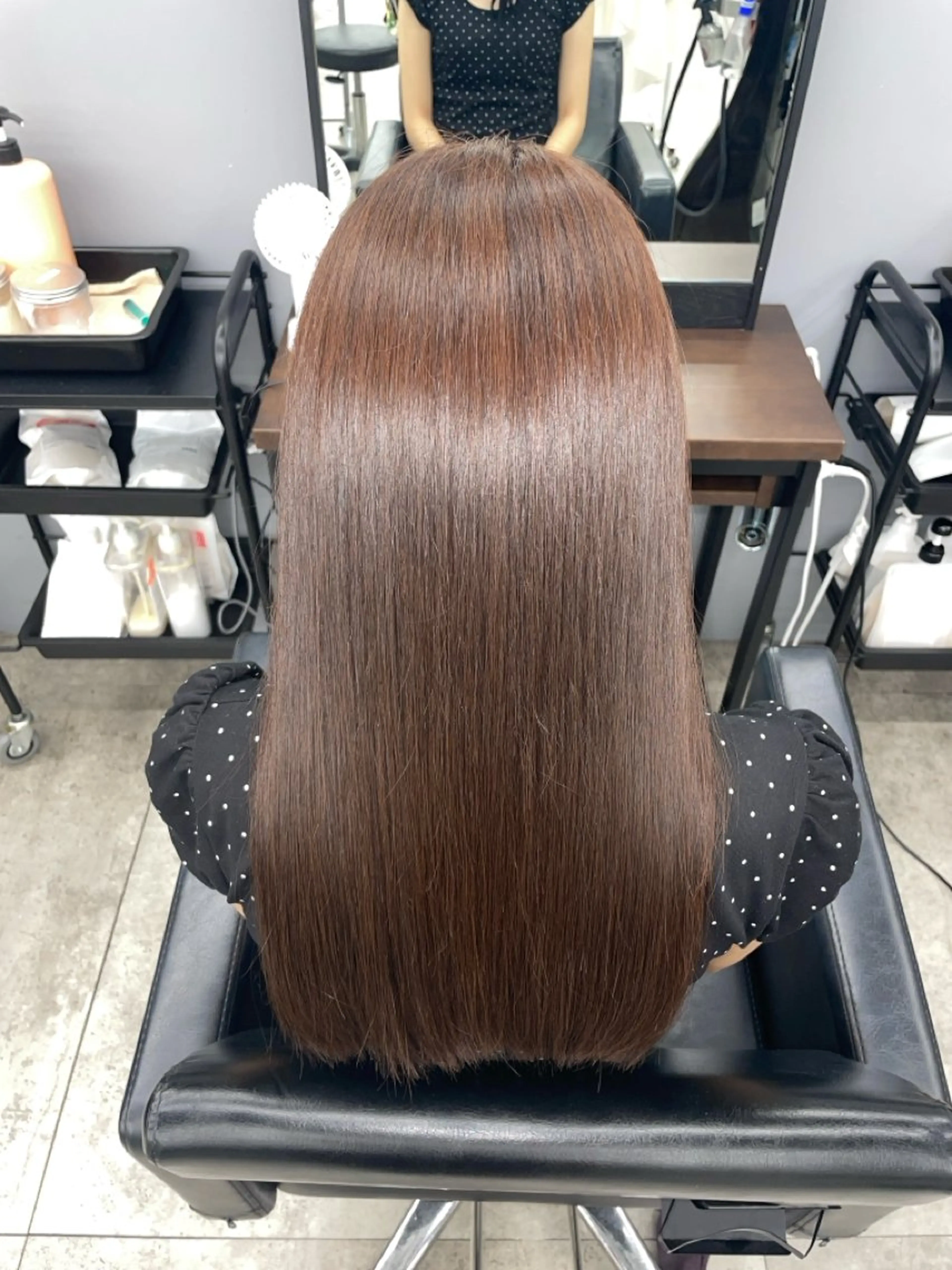 セミロング カラー 艶髪／トリートメント ⭐️KIRARI⭐️のヘアスタイル