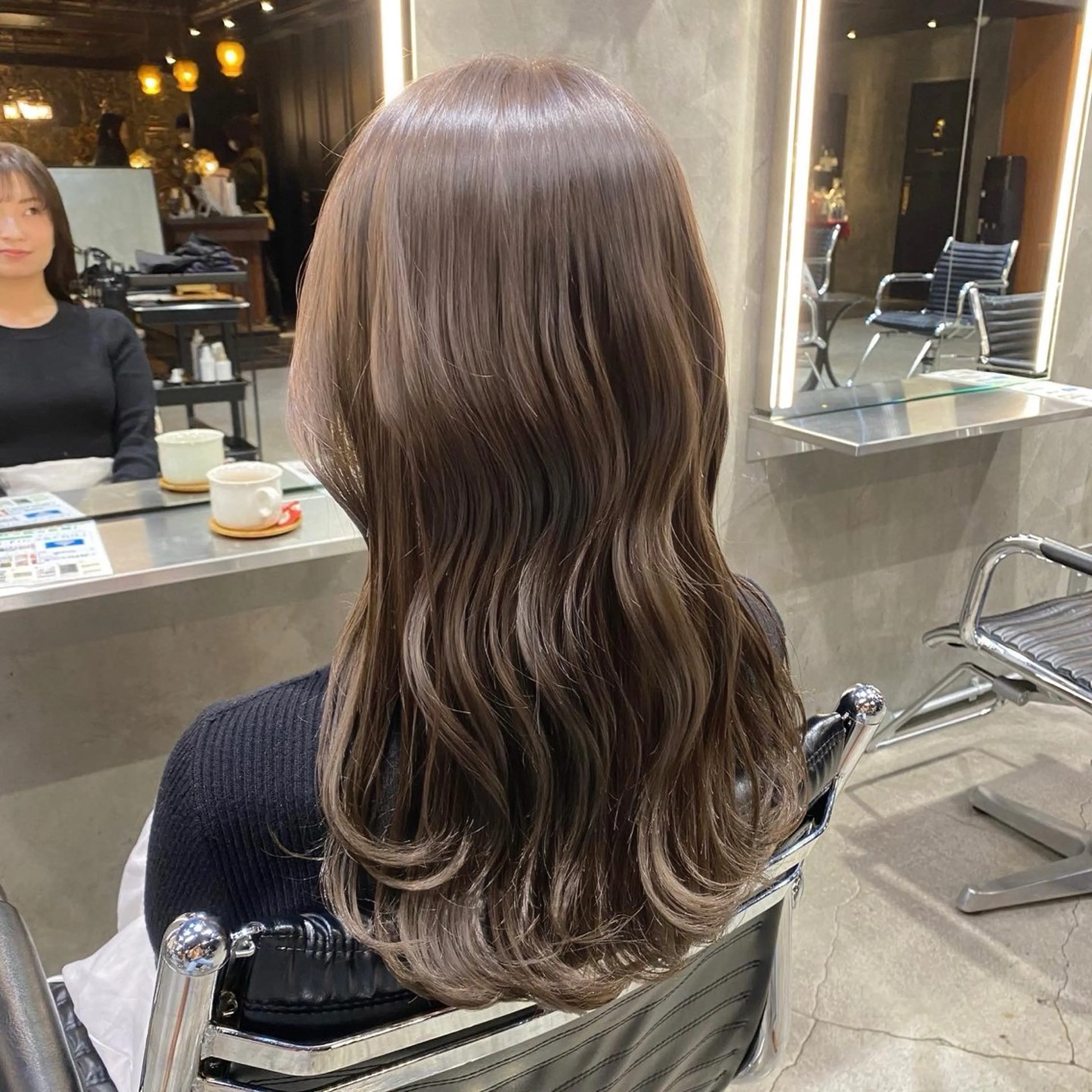 セミロング カラー アッシュ アッシュブラウン ブリーチ ブラウンカラー ダブルカラー カット ヘアカラー ブリーチなしダブル カラー🧸🐺陽介のヘアスタイル