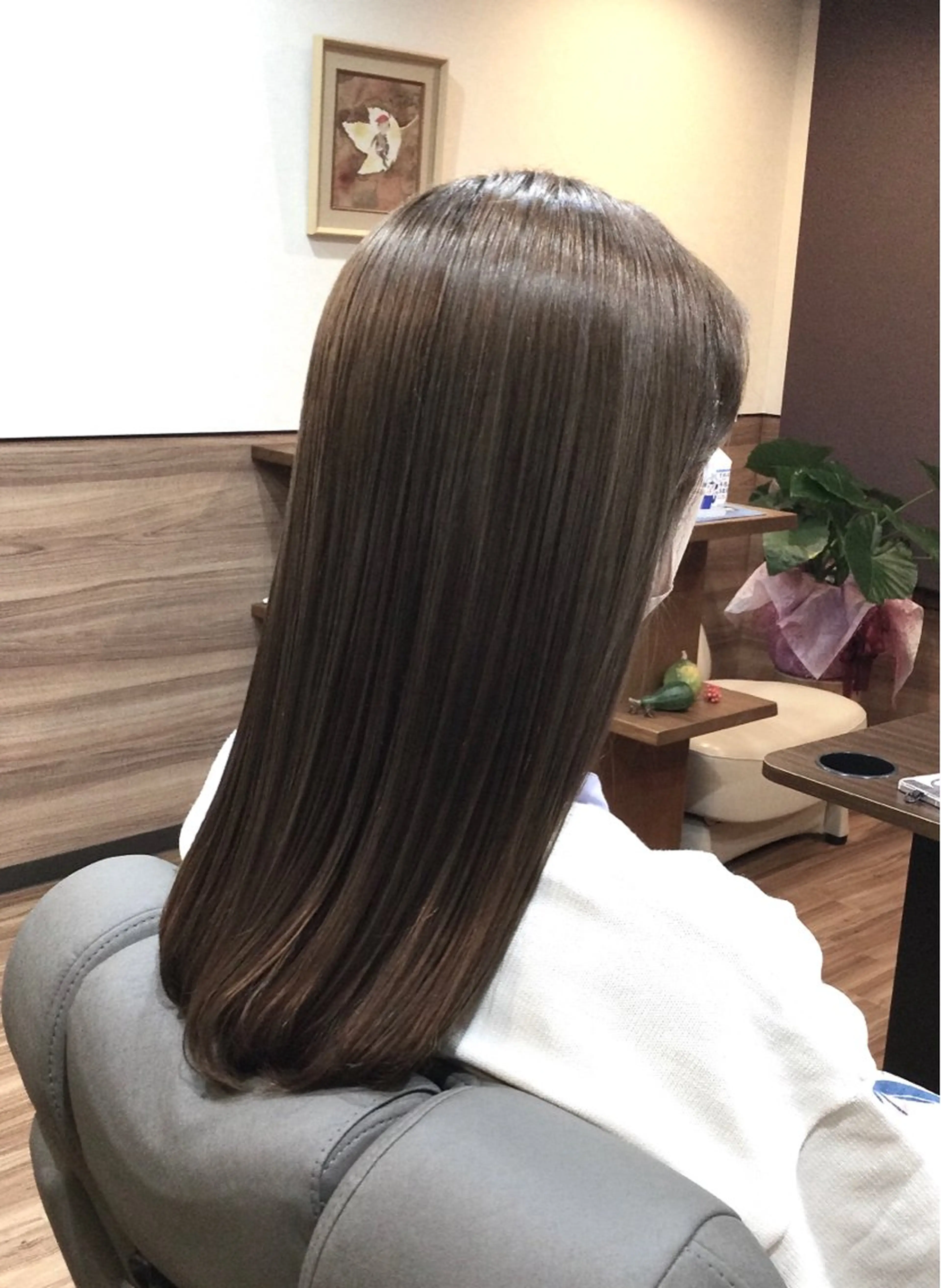 ロング カラー グレージュ カット ヘアカラー トリートメント Annon プライベートサロンのヘアスタイル