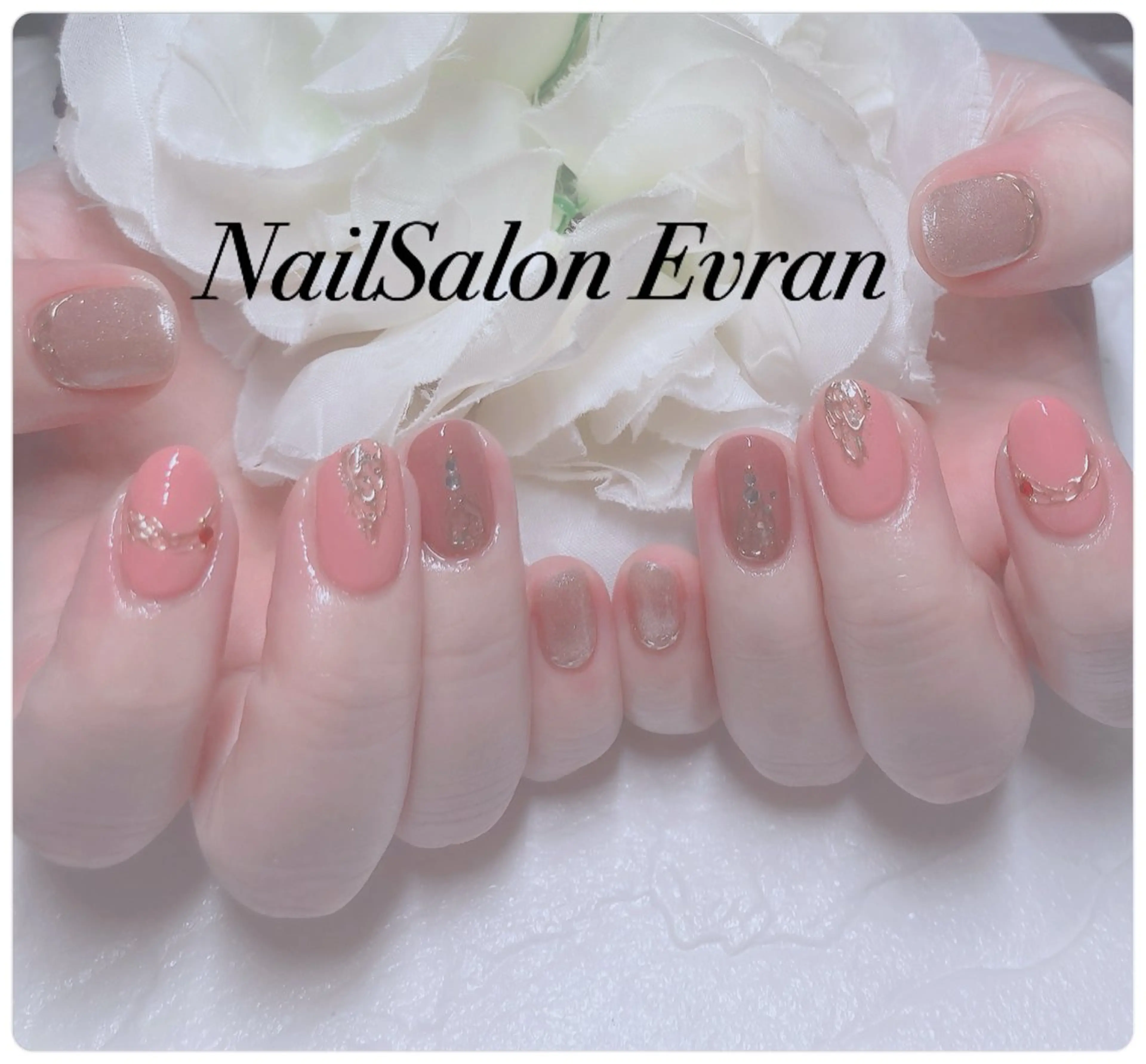 ネイル アートネイル フレンチネイル マグネットネイル 持ち込み ニュアンスネイル ハンドネイル Nail salon Evranのネイルデザイン