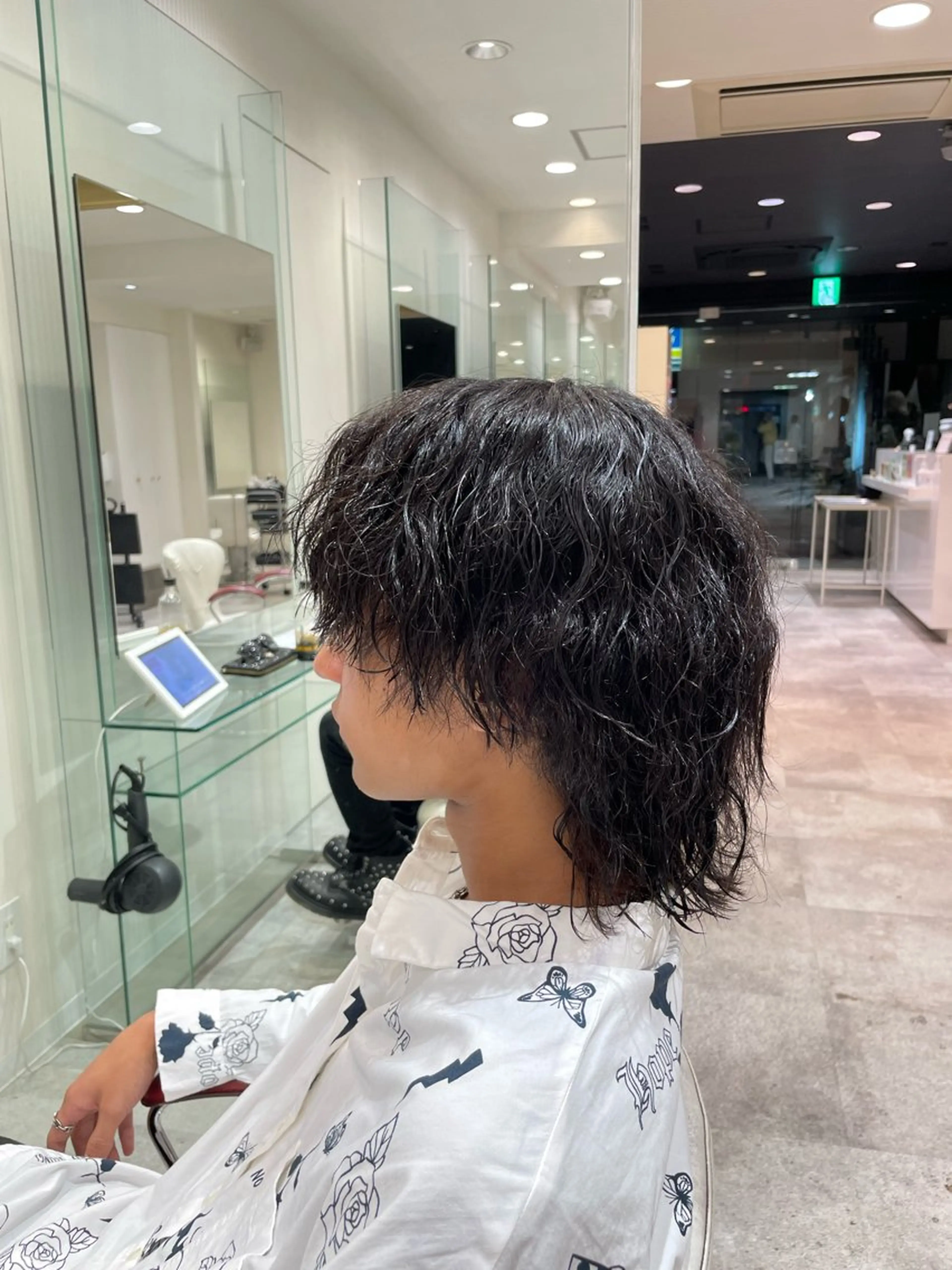 パーマ メンズ 波巻きパーマ メンズウルフカット ウルフカット カット パーマ パーマスタイル特化 / ryo🐉のヘアスタイル