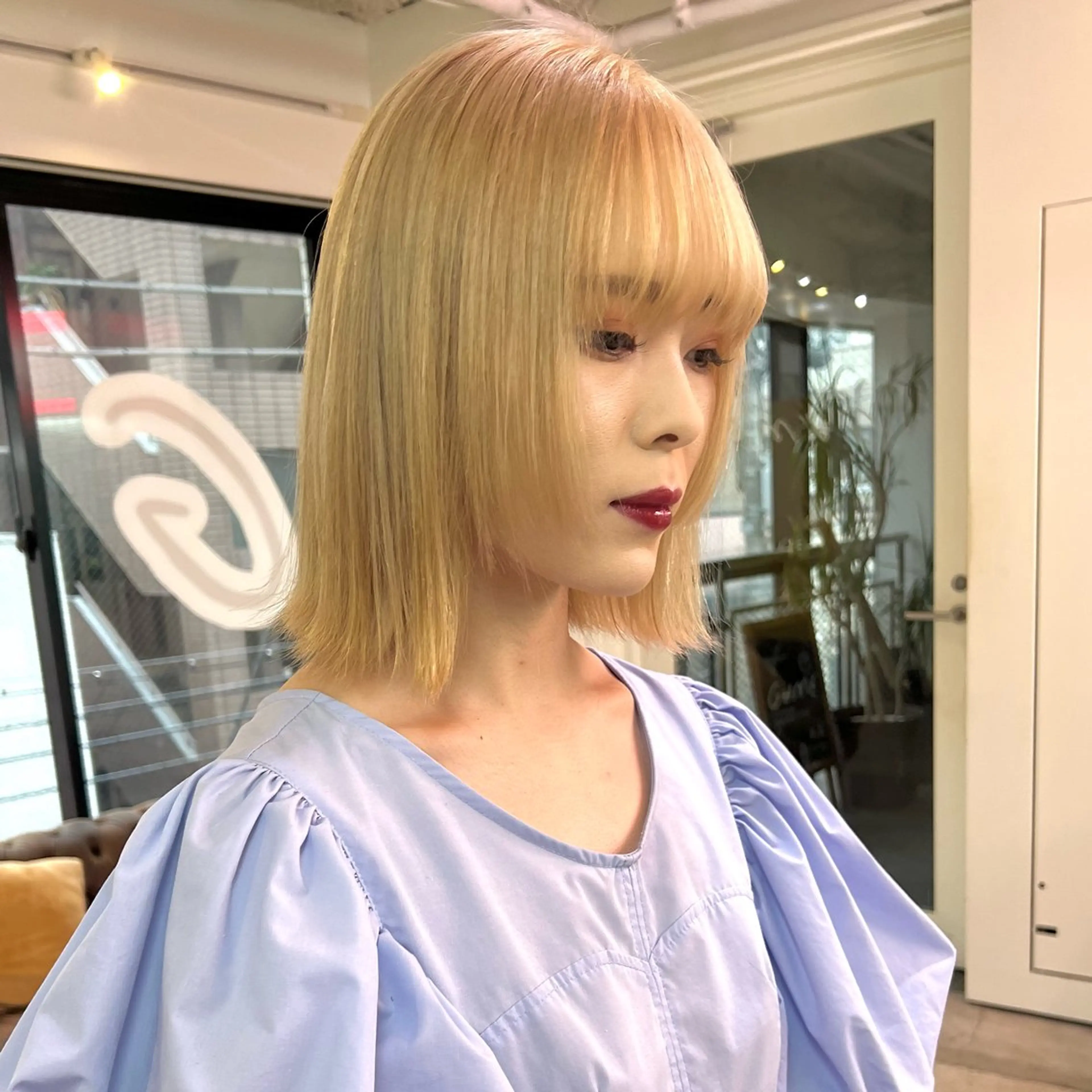 ショート パーマ ヘアアレンジ メンズ カット ヘアカラー 🧨ブリーチー×ボブ レイヤー💎じゅえるのヘアスタイル