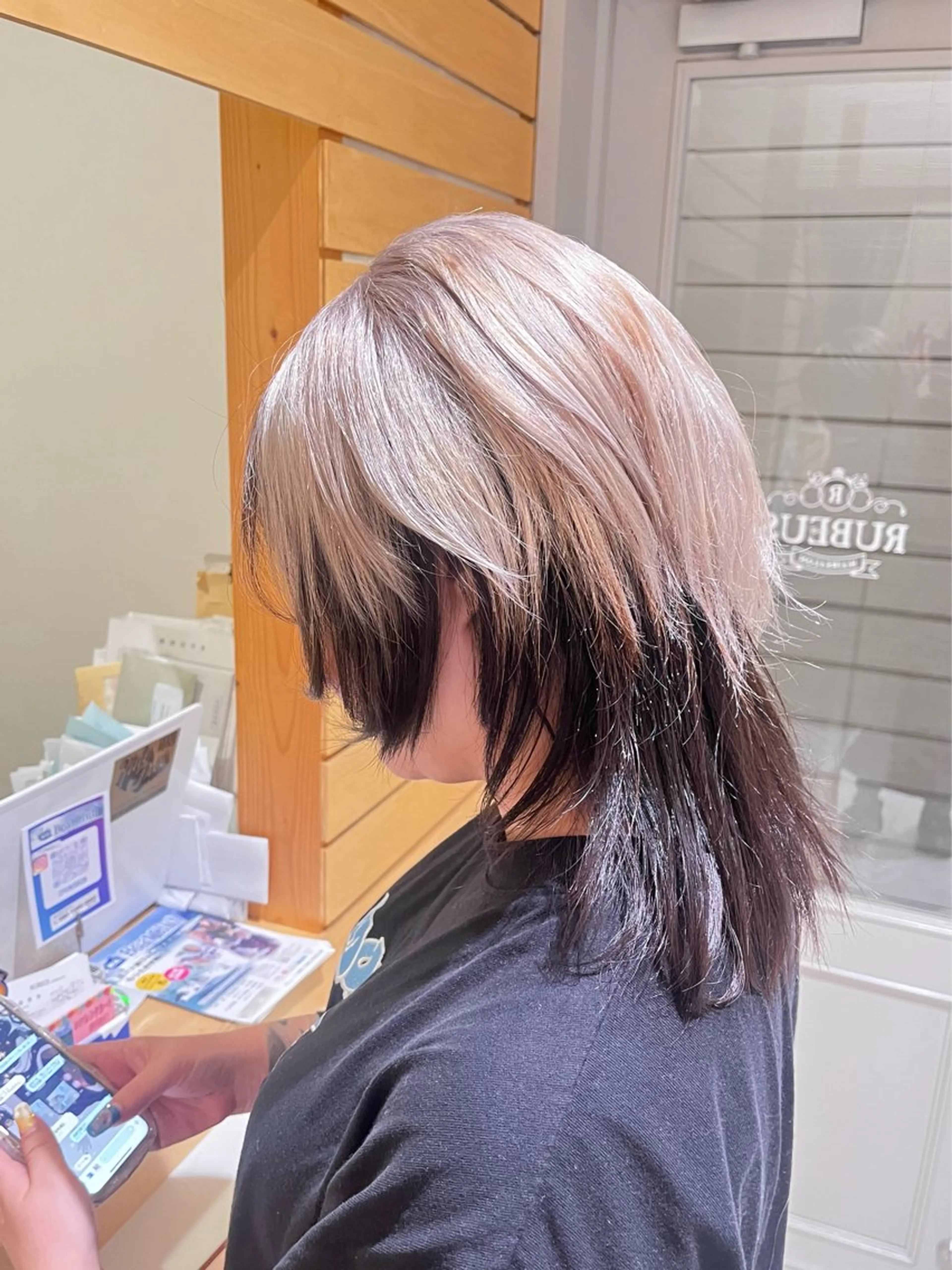 ミディアム カラー ブリーチ ヘアカラー トリートメント RUBEUS【ルベウス】所属・✨艶々カラー🎨 杉本賢人のヘアスタイル
