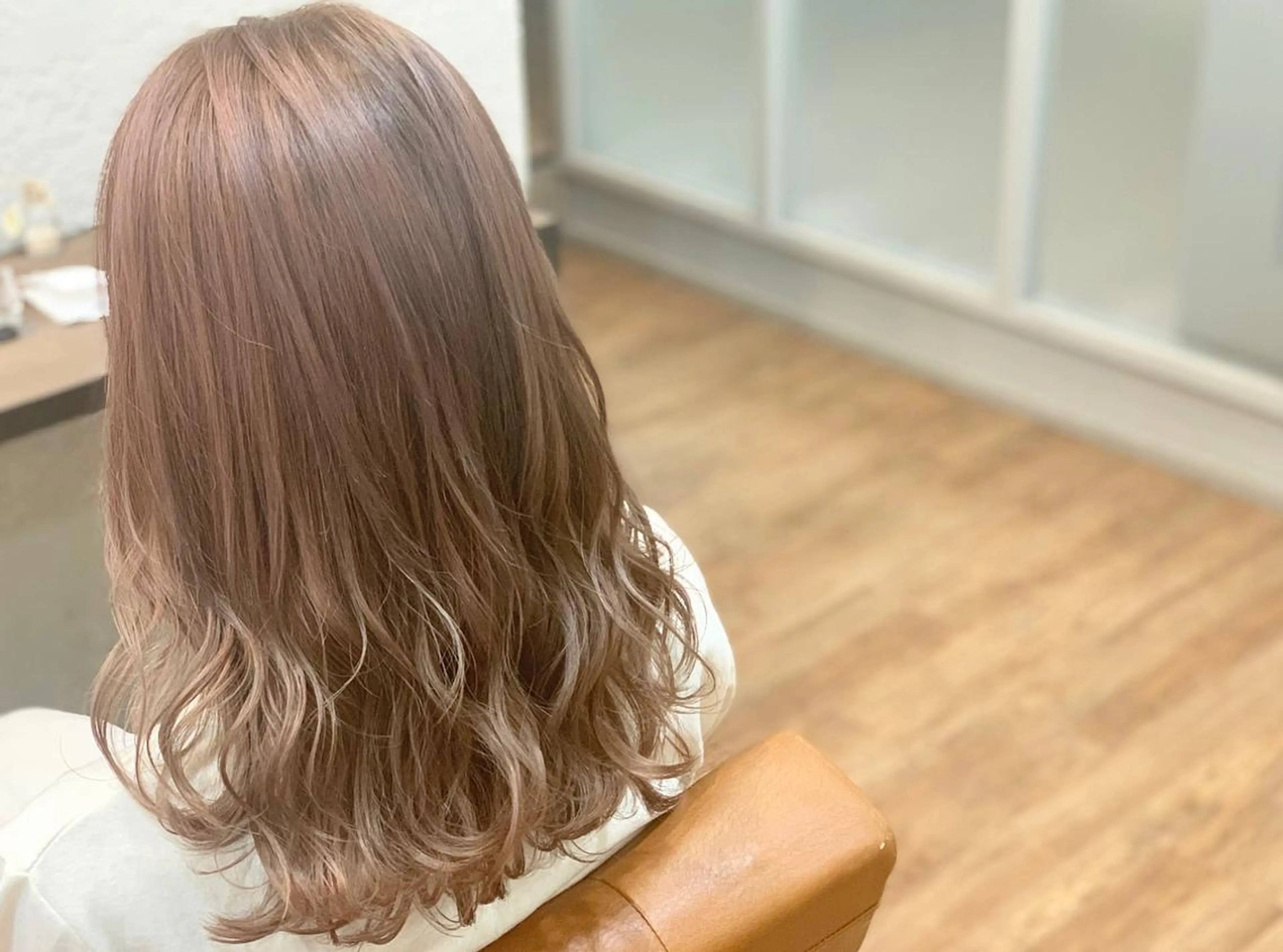 ロング カラー ヘアカラー トリートメント あべ ゆうかのヘアスタイル