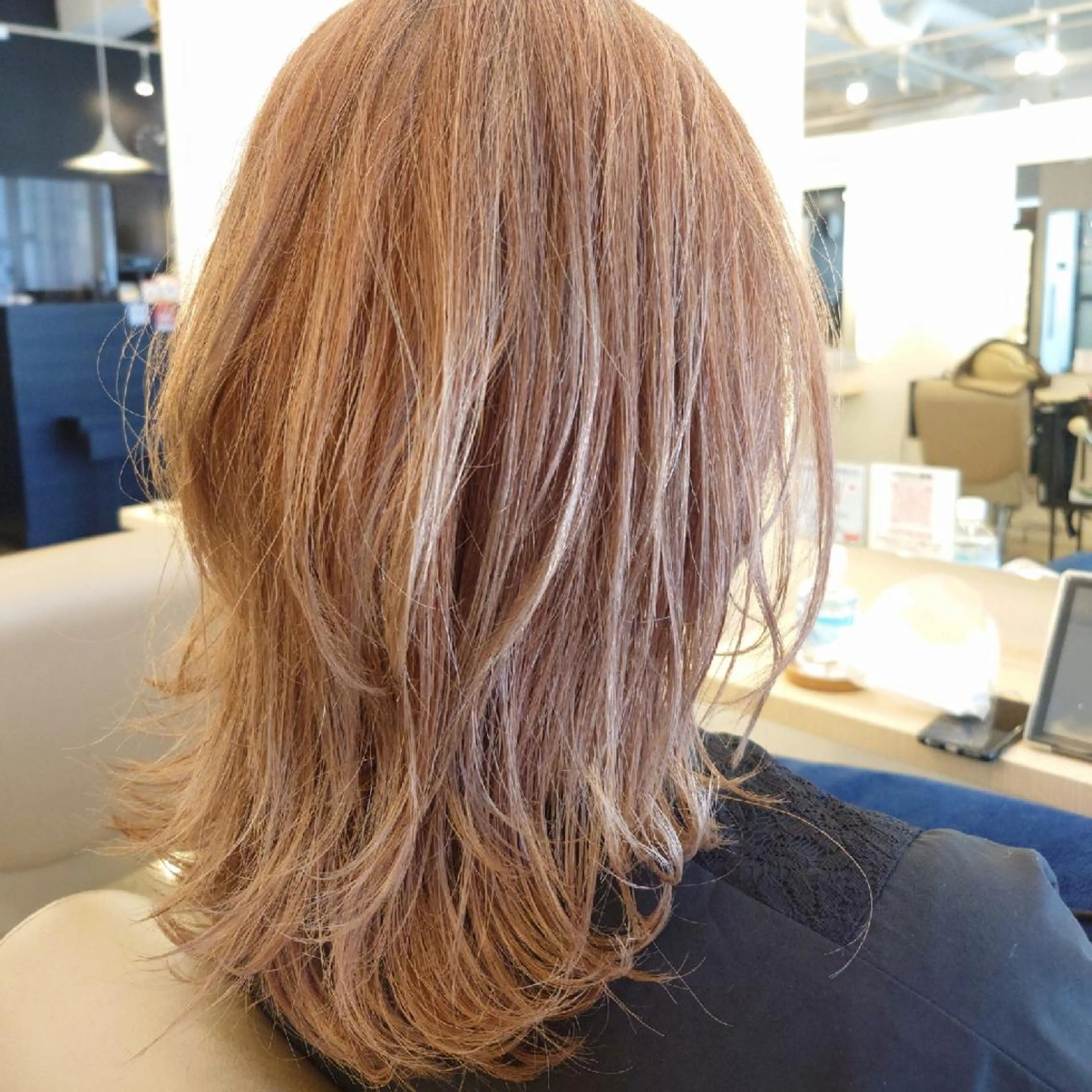ミディアム カラー Des.Art所属・津田 祐輔のヘアスタイル