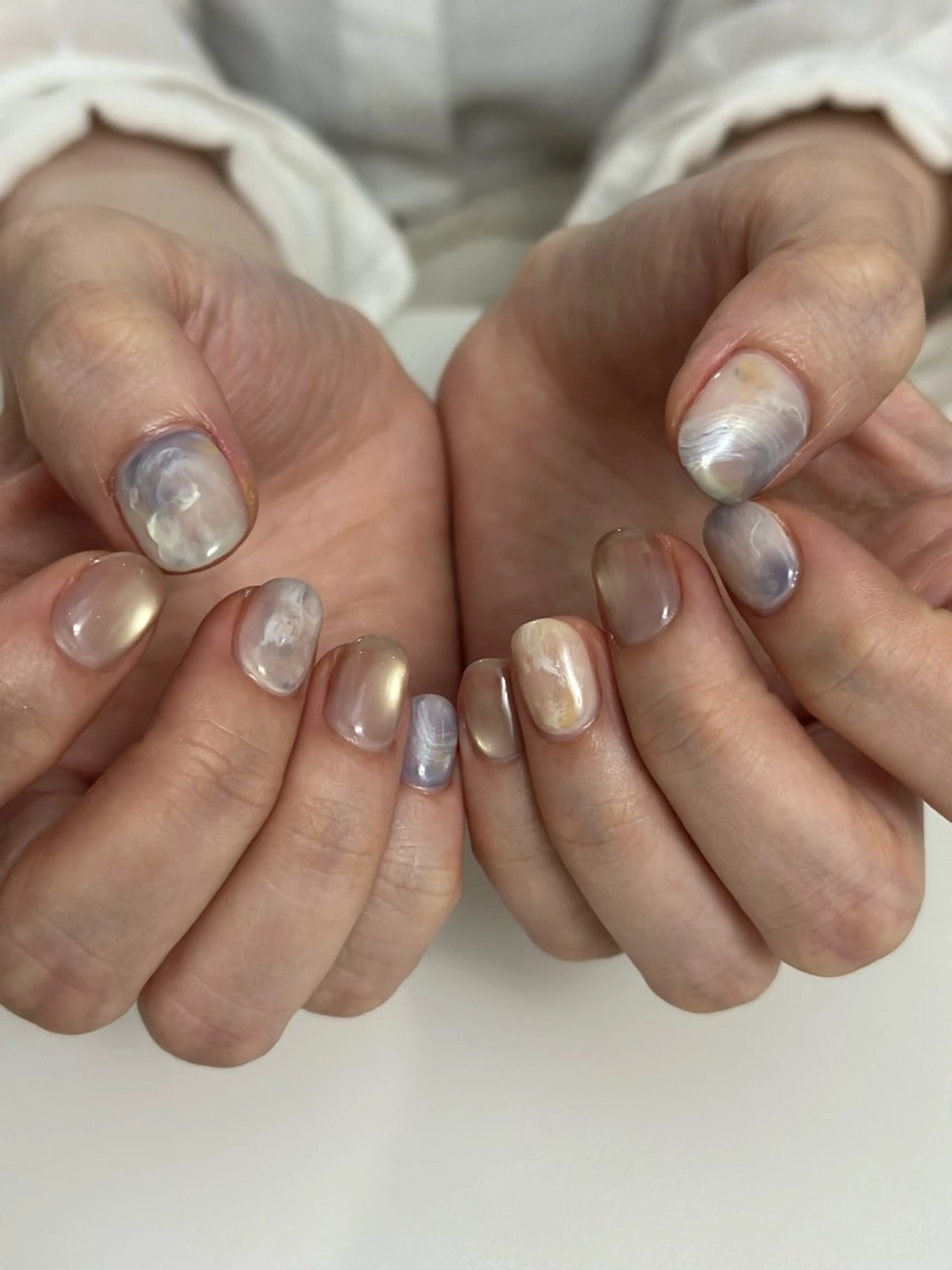 ネイル マグネットネイル ニュアンスネイル オフィスネイル シンプルネイル 夏ネイル ハンドネイル ryo.所属・yamaguchi ryoのネイルデザイン