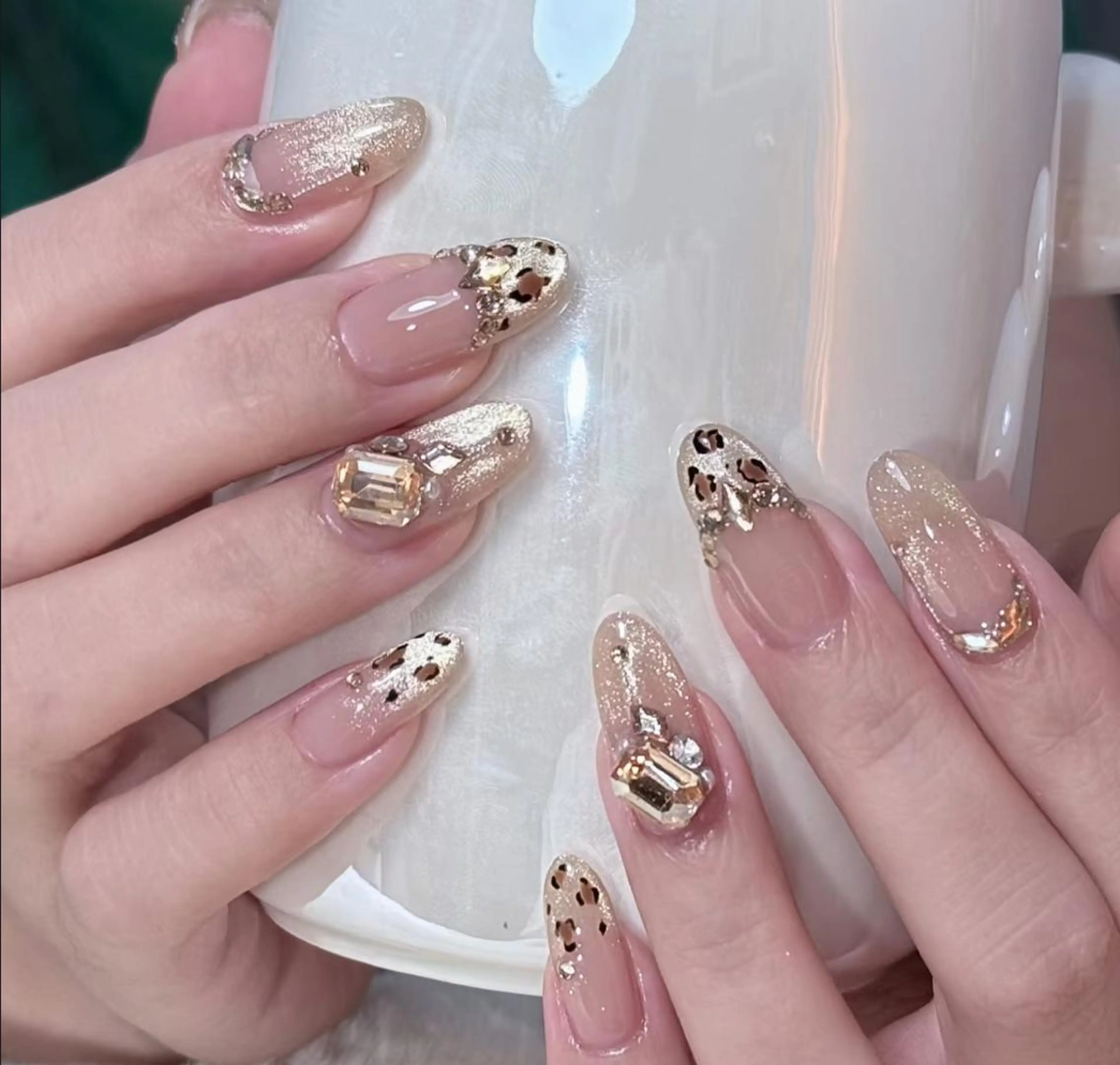 ネイル ハンドネイル Pure&Rich Nailのネイルデザイン