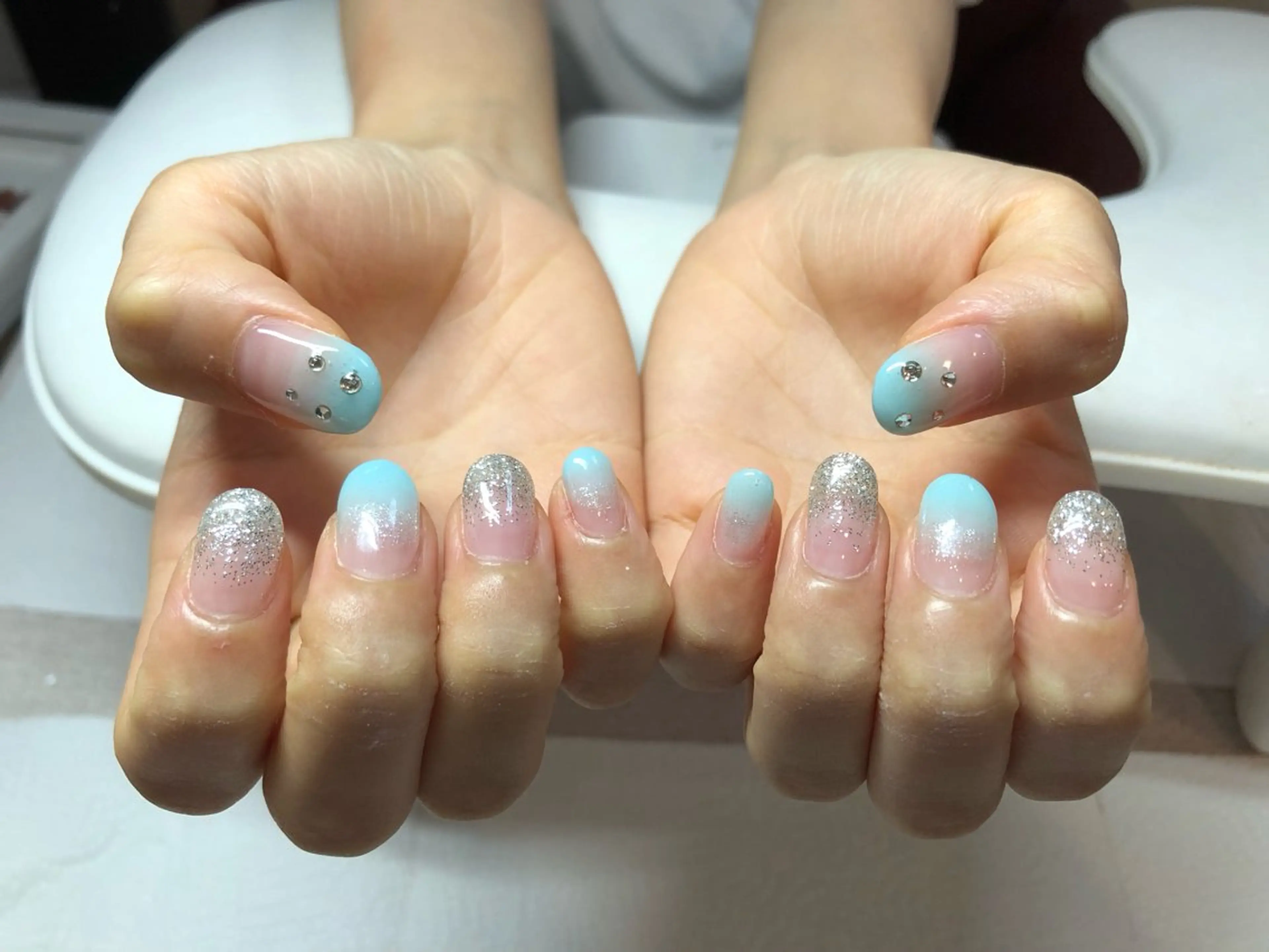 ネイル ハンドネイル nailnail  ネイルネイル所属・松岡 明未夏のネイルデザイン