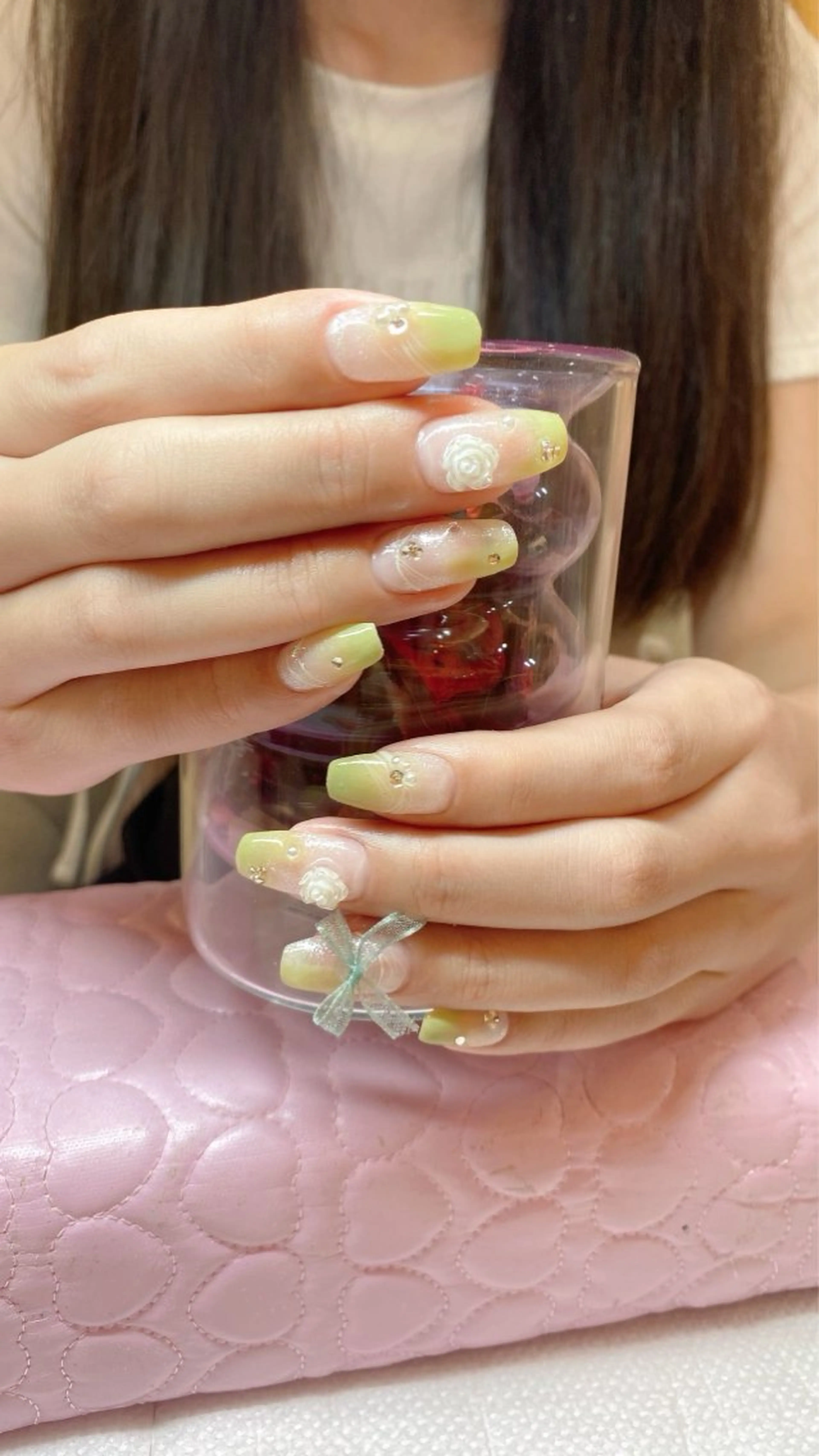 ネイル LEDアイラッシュ ∩_∩アオイのマツエク・マツパデザイン