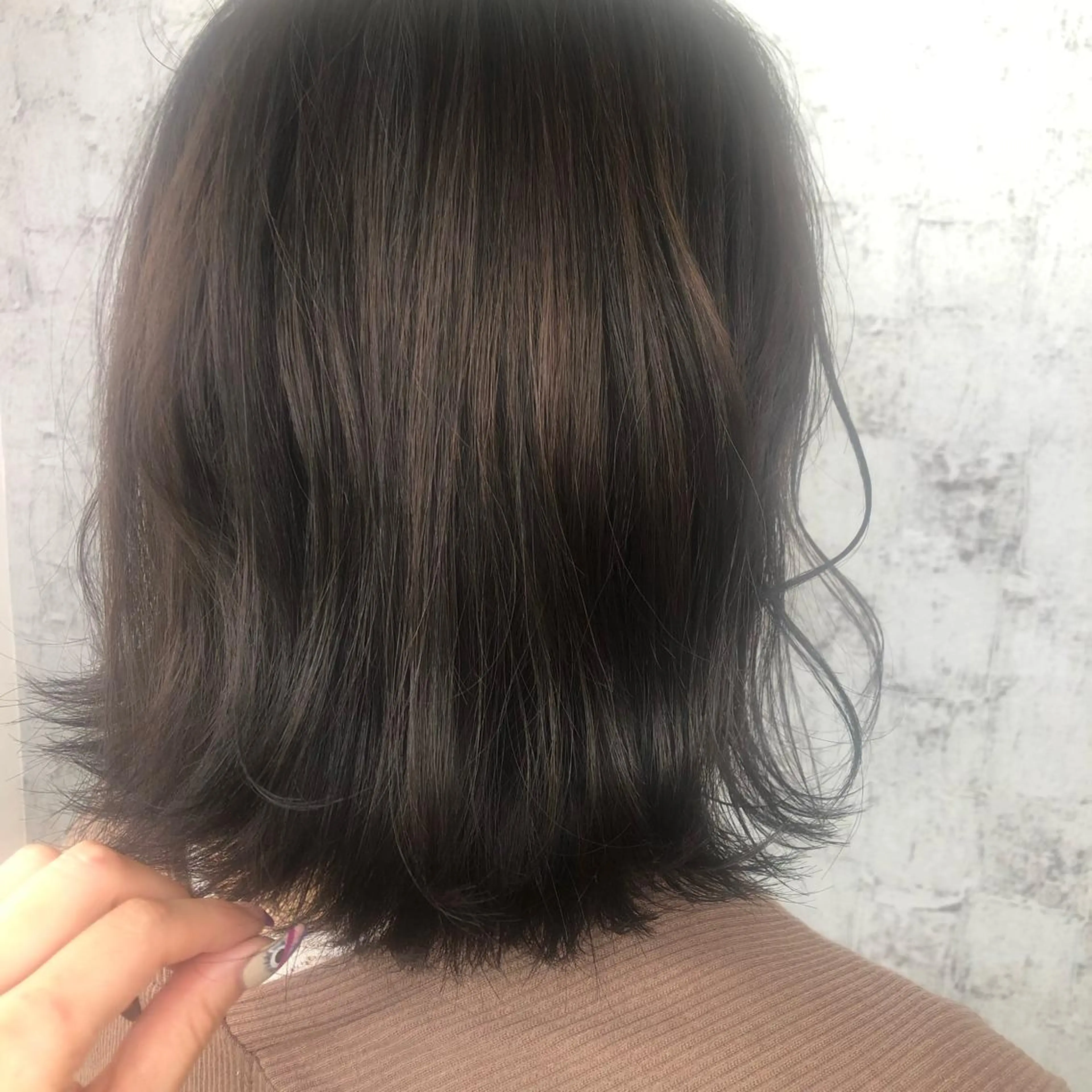 ミディアム カラー グレージュ イルミナカラー ピンクカラー スターダスト ベージュ/インナー カラー🤍Rieのヘアスタイル