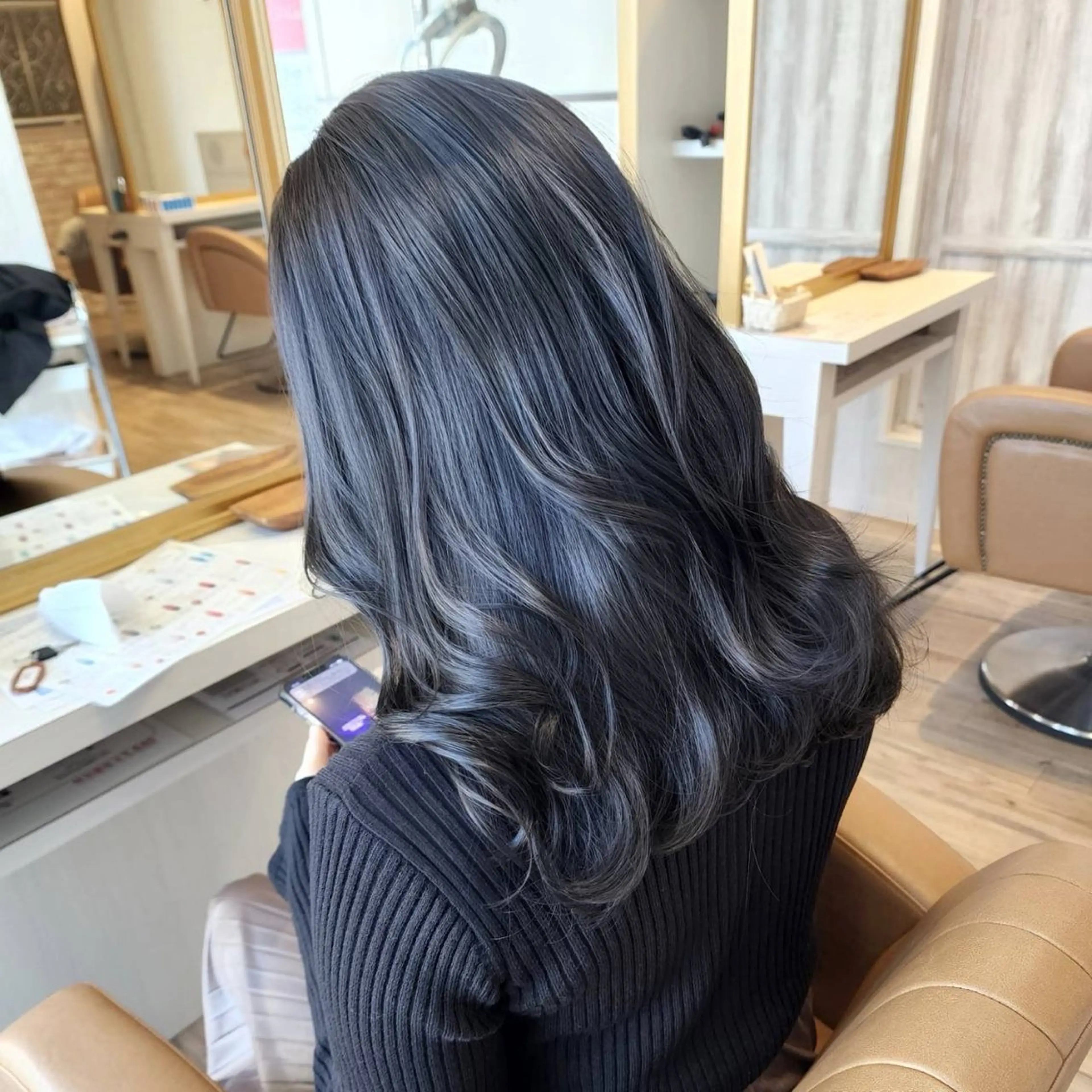 ロング カラー ヘアカラー トリートメント 艶髪✖️透明感/ 暗髪🩶/AOIのヘアスタイル