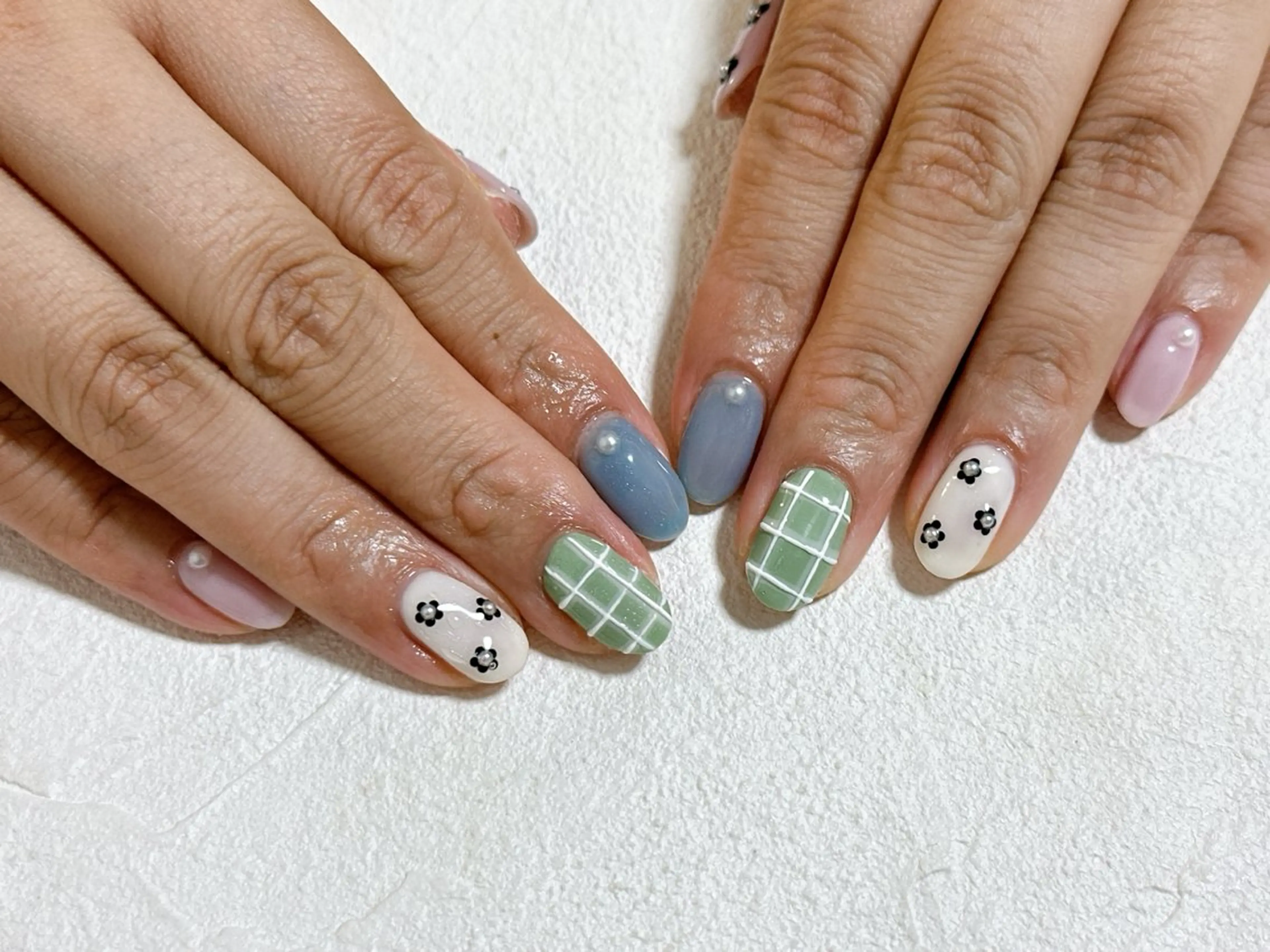 ネイル オーロラネイル フラワーネイル フットネイル フレンチネイル ジェルネイル Mogu nail 二子玉川のネイルデザイン