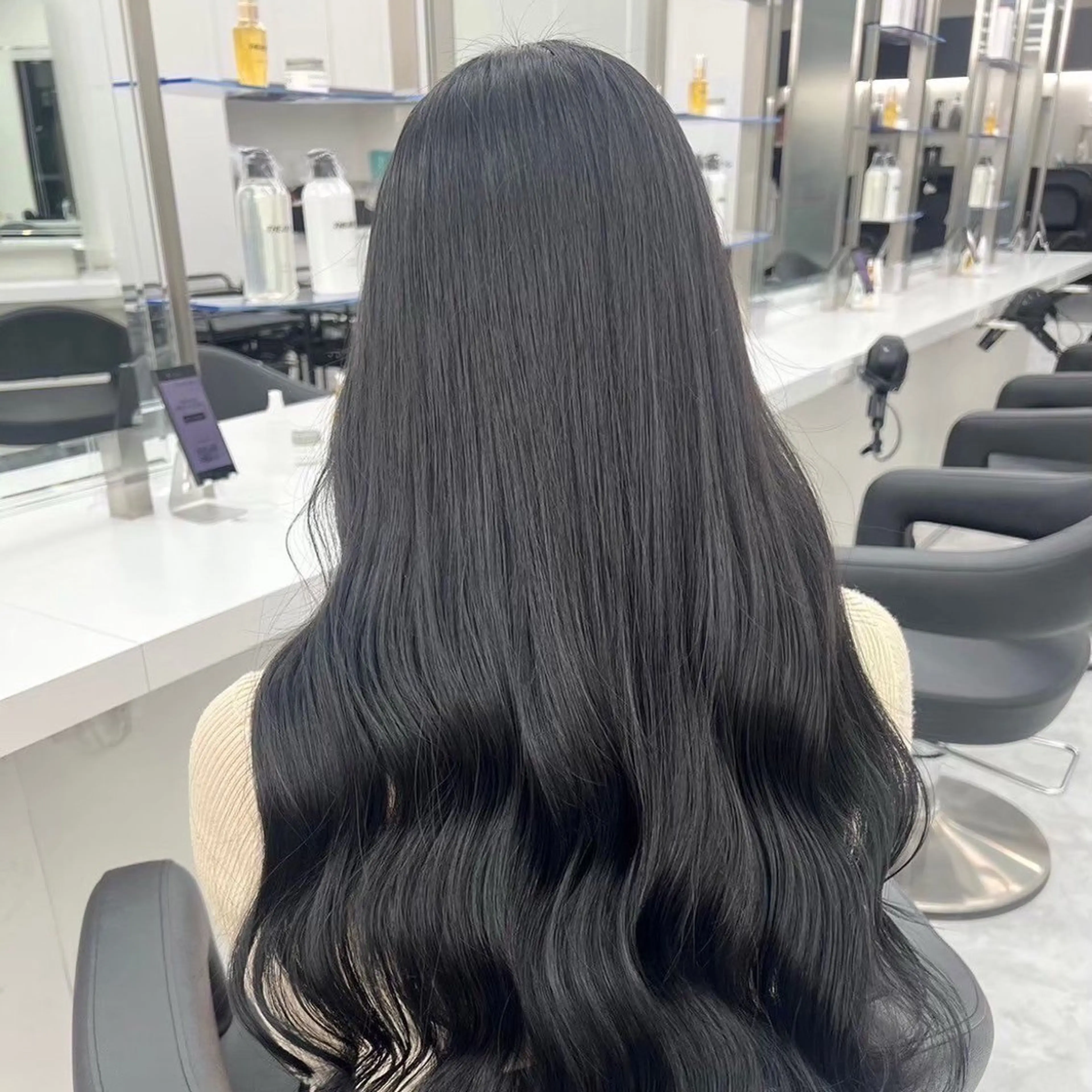 ロング カラー 赤みなし艶カラー🍈 ユウナ🍈🤍のヘアスタイル