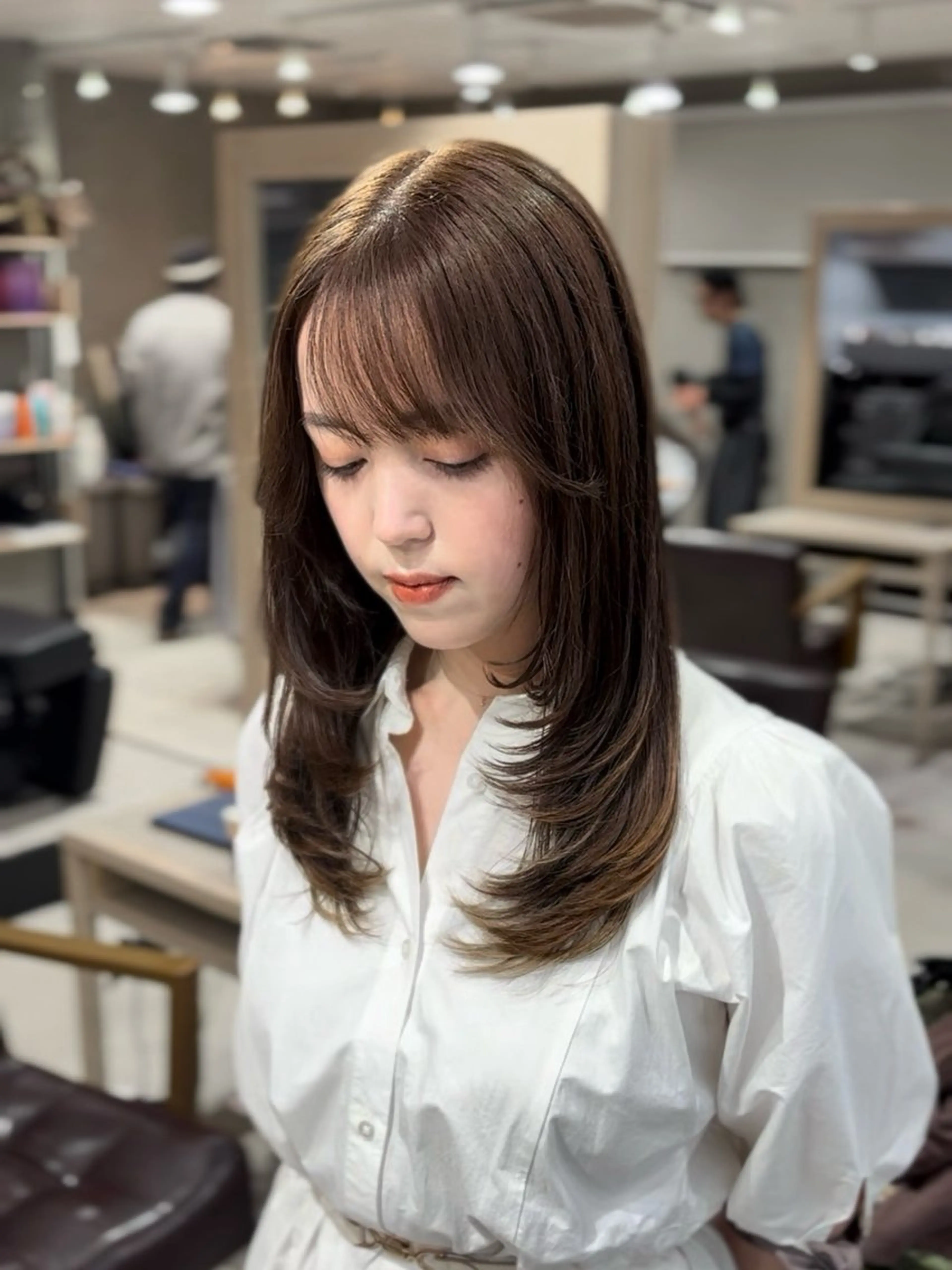 セミロング ルーツカラー/ レイヤーカット/井川のヘアスタイル